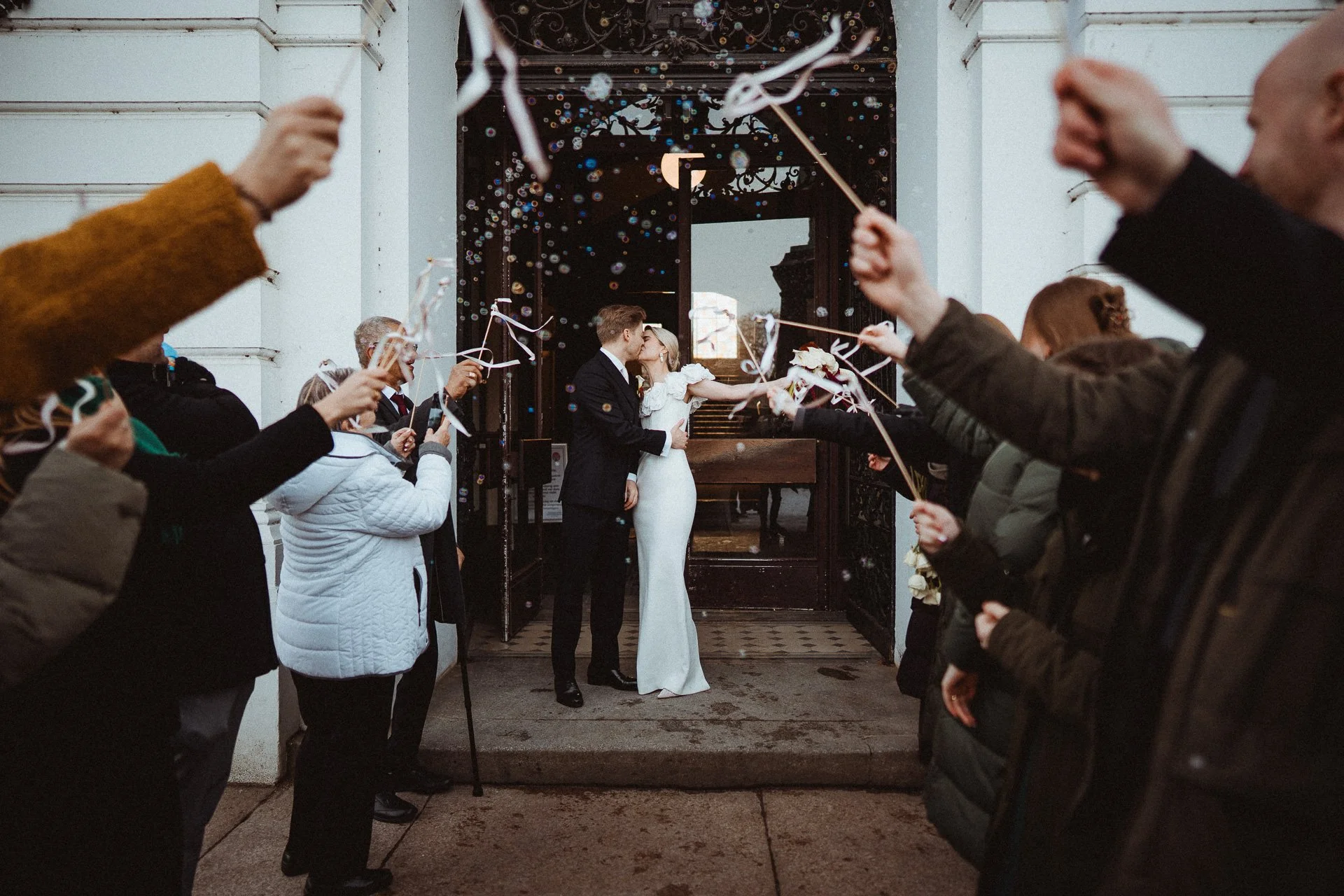 OH_YEAH-Hochzeitsfotograf_Hamburg-Klaus_Schwaiger-Urban_Wedding_Altona-Josi_Jan-221.jpg
