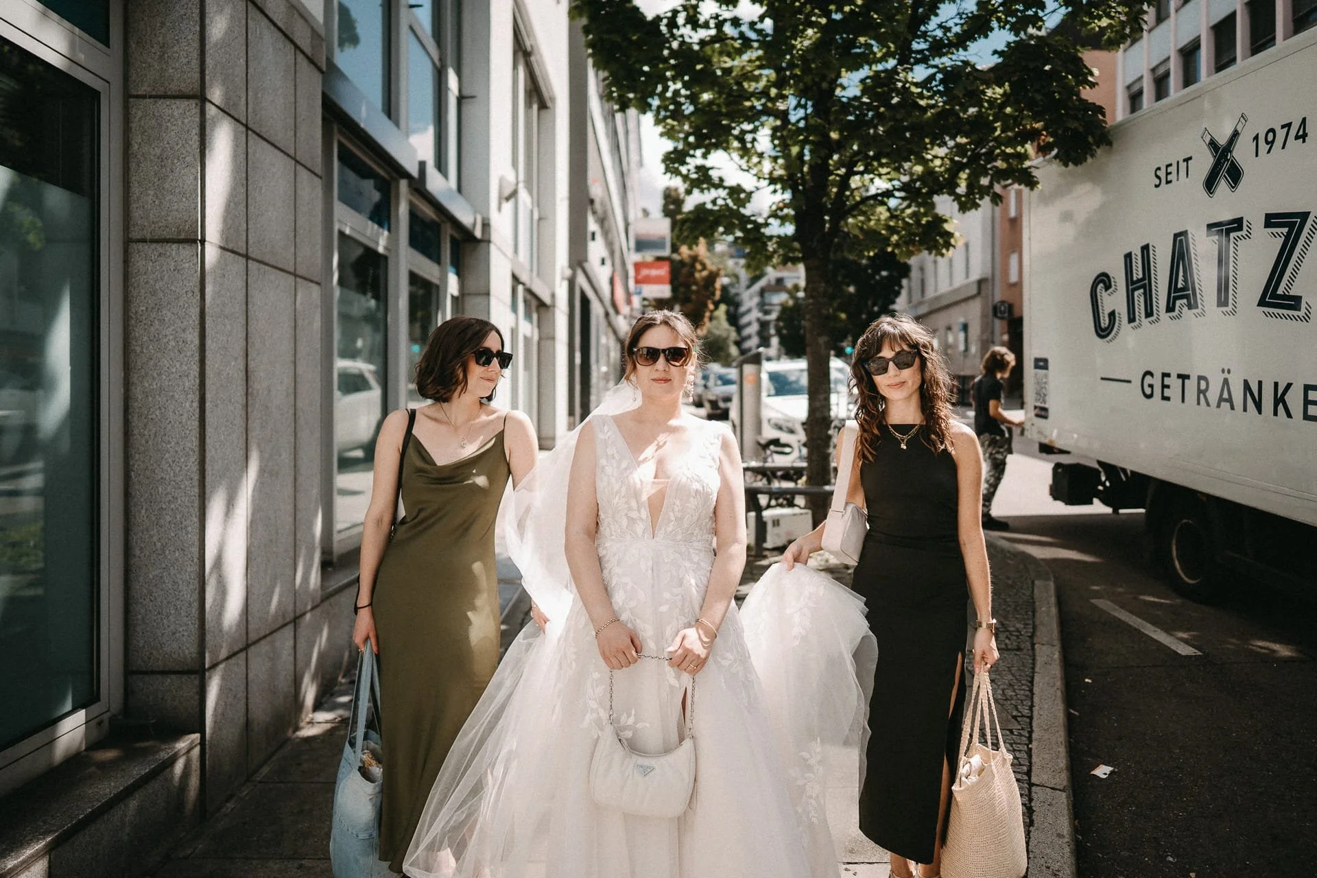 OH_YEAH-Hochzeitsfotograf_Hamburg-Klaus_Schwaiger-Urban_Wedding_Stuttgart-Elisa-Alberd-135.jpg