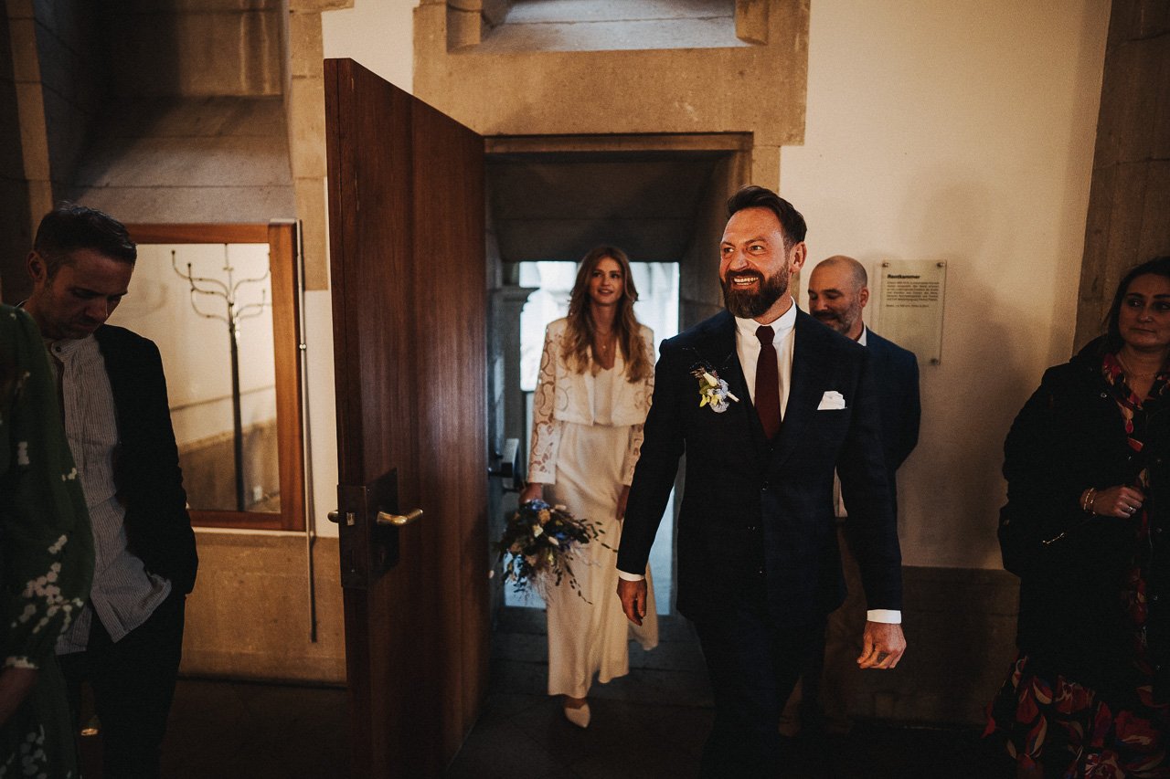 OH_YEAH-Hochzeitsfotograf_Hamburg-Klaus_Schwaiger-Urban_Wedding_Cologne-Nele_Martin-212.jpg