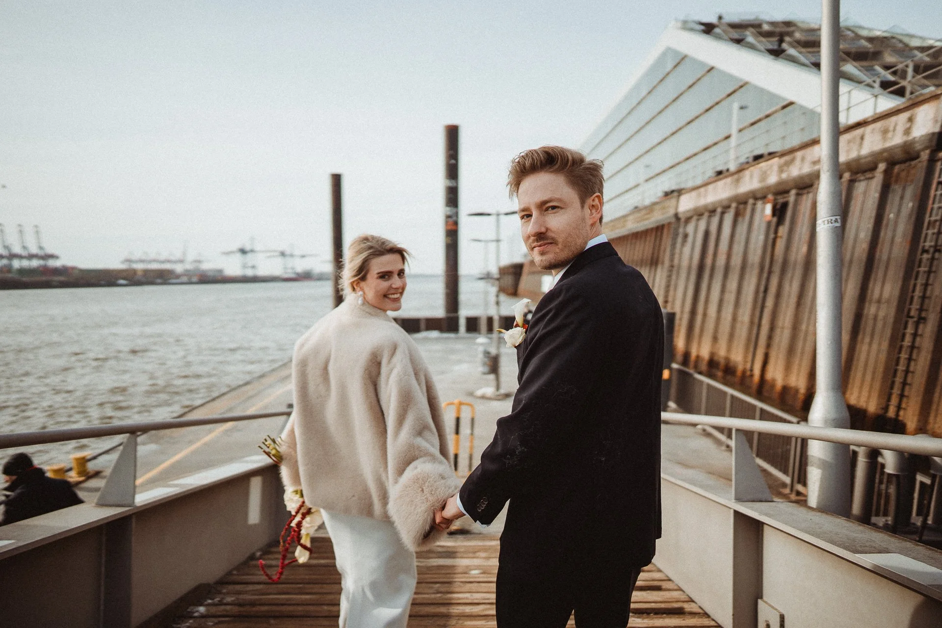 OH_YEAH-Hochzeitsfotograf_Hamburg-Klaus_Schwaiger-Urban_Wedding_Altona-Josi_Jan-303.jpg