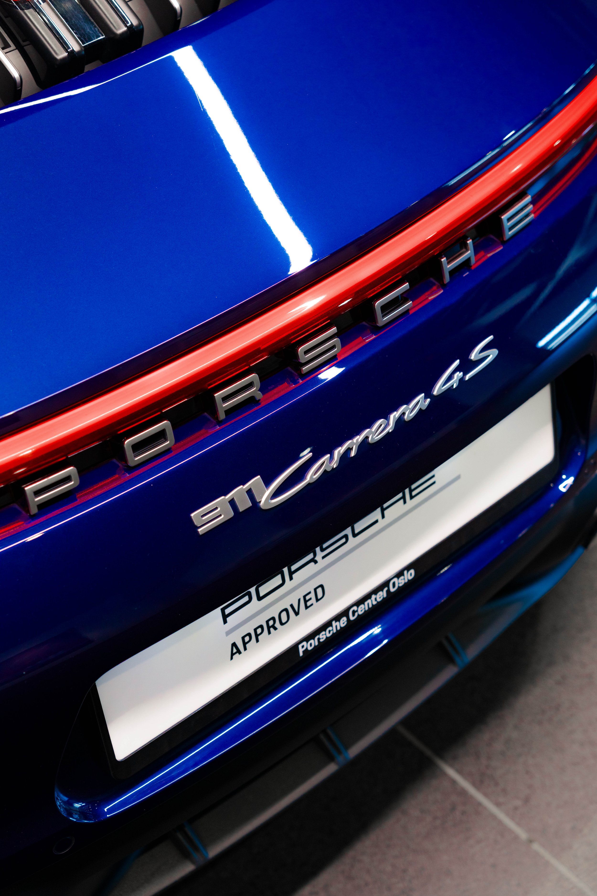 Carrera 4s Blue-7.jpg