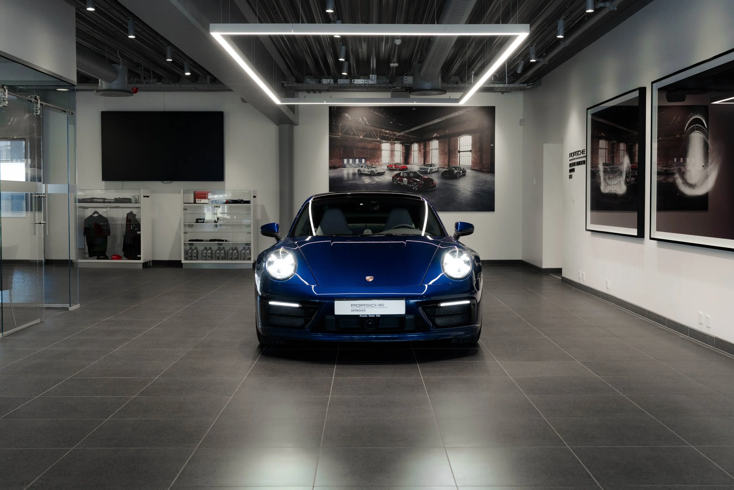 Carrera 4s Blue-11.jpg