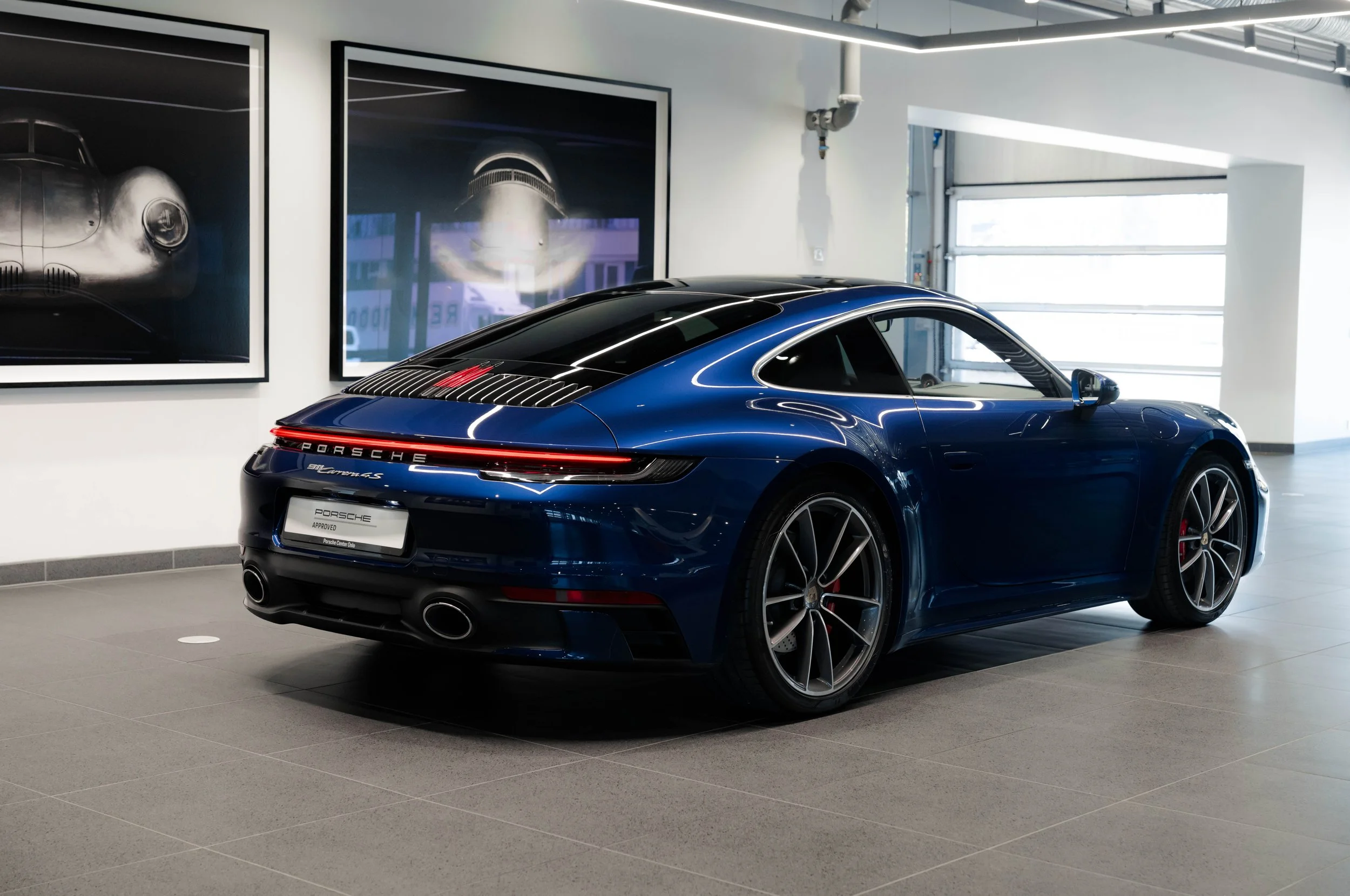 Carrera 4s Blue-4.jpg