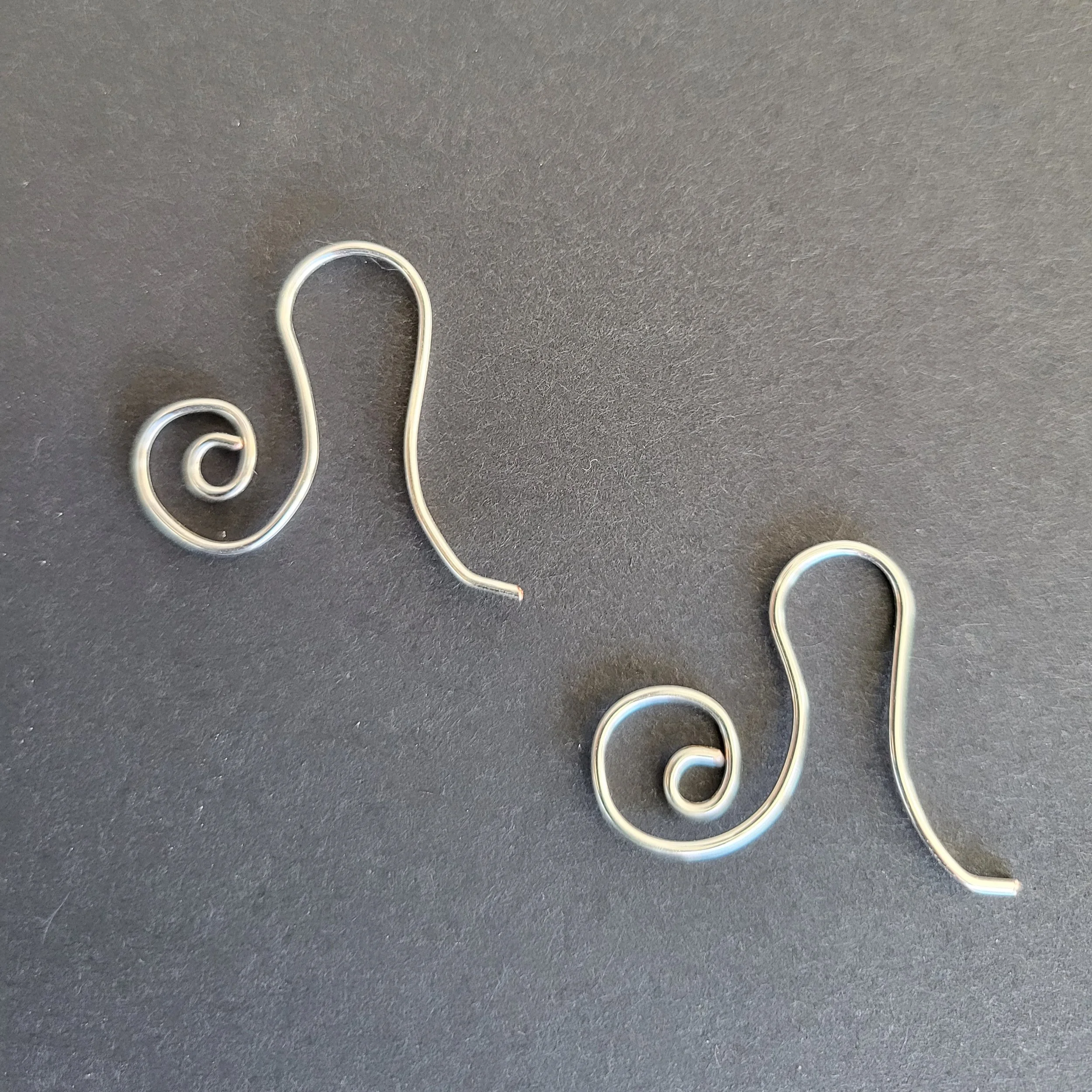 swirl wire.jpg