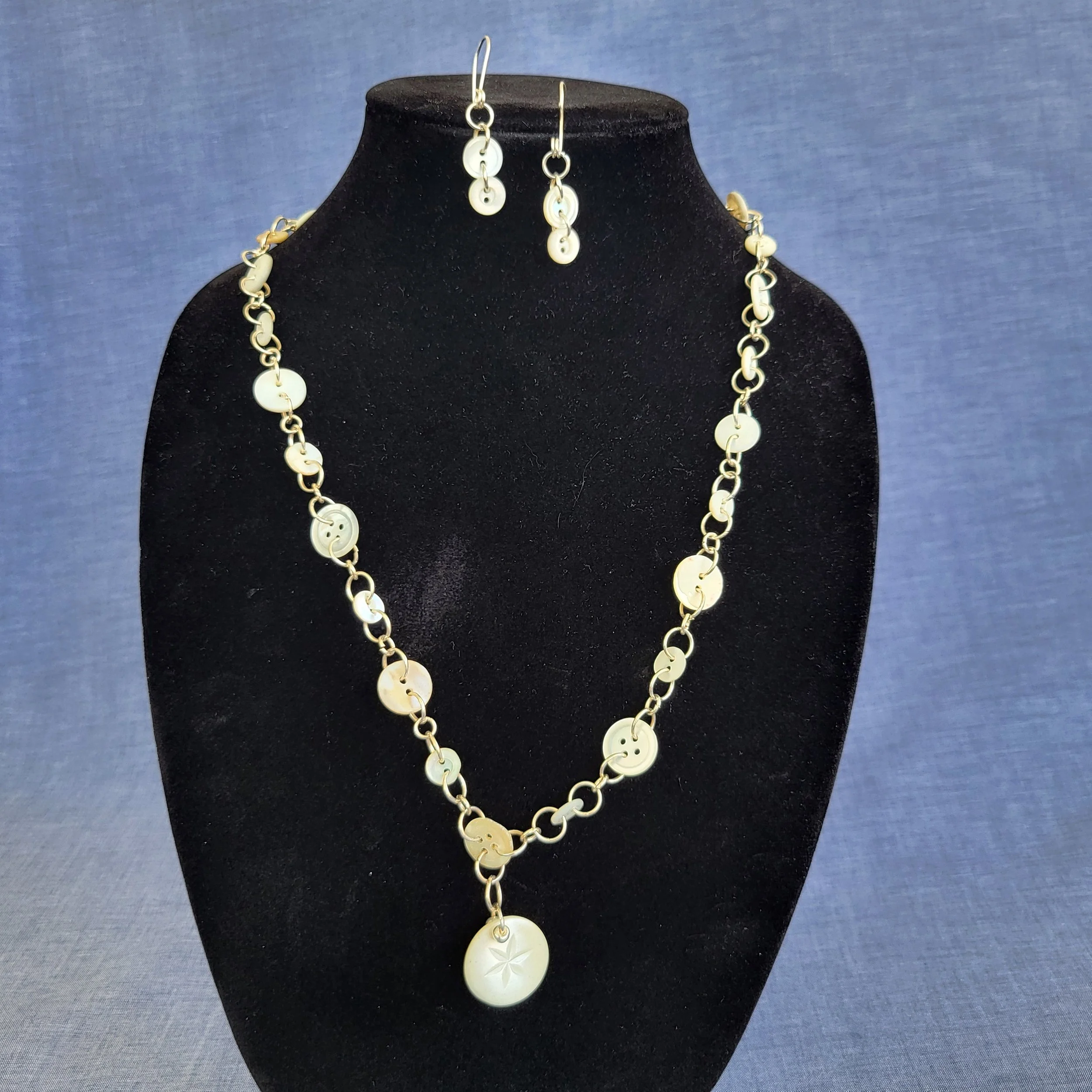 carved button chain-form.jpg