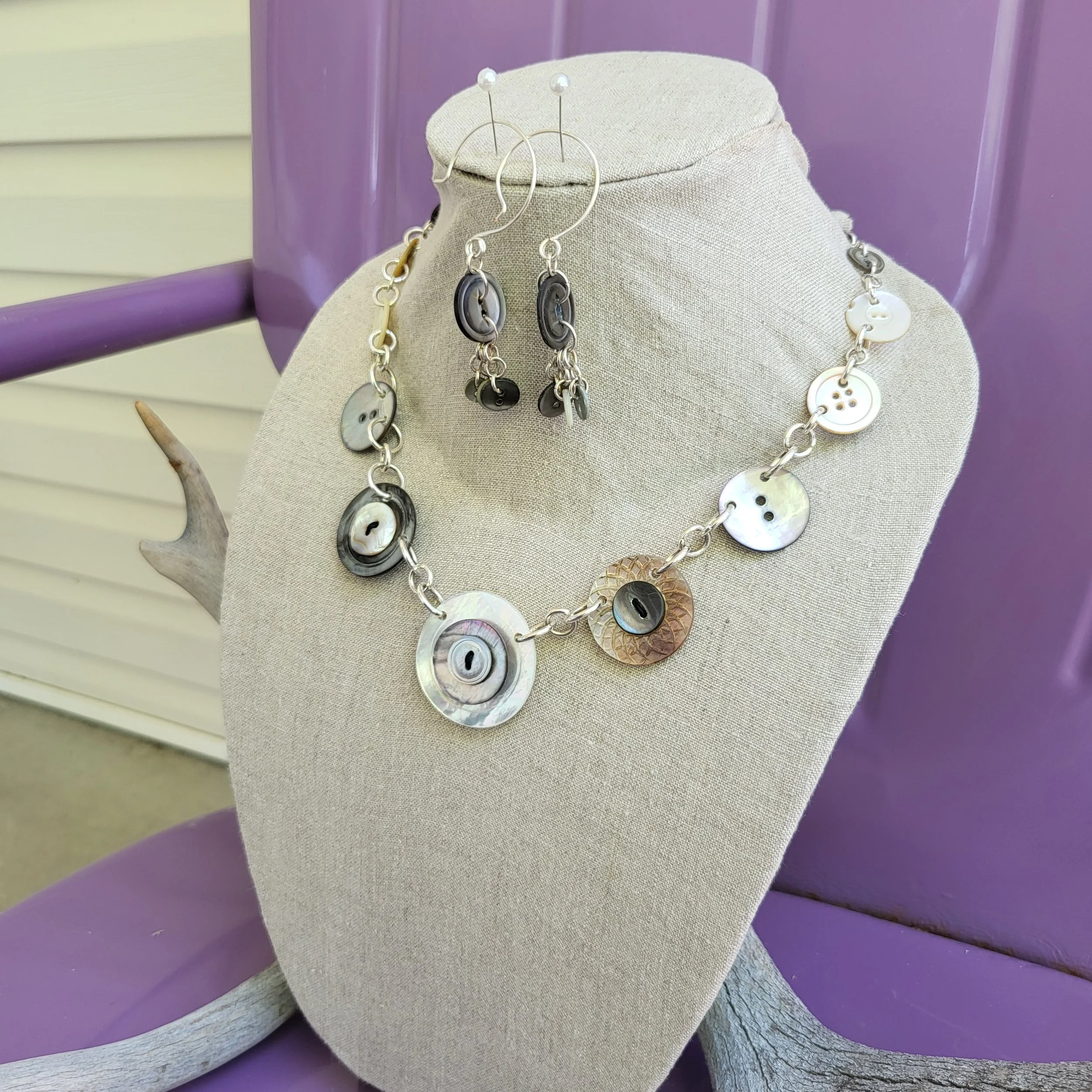 Circle of Buttons Set