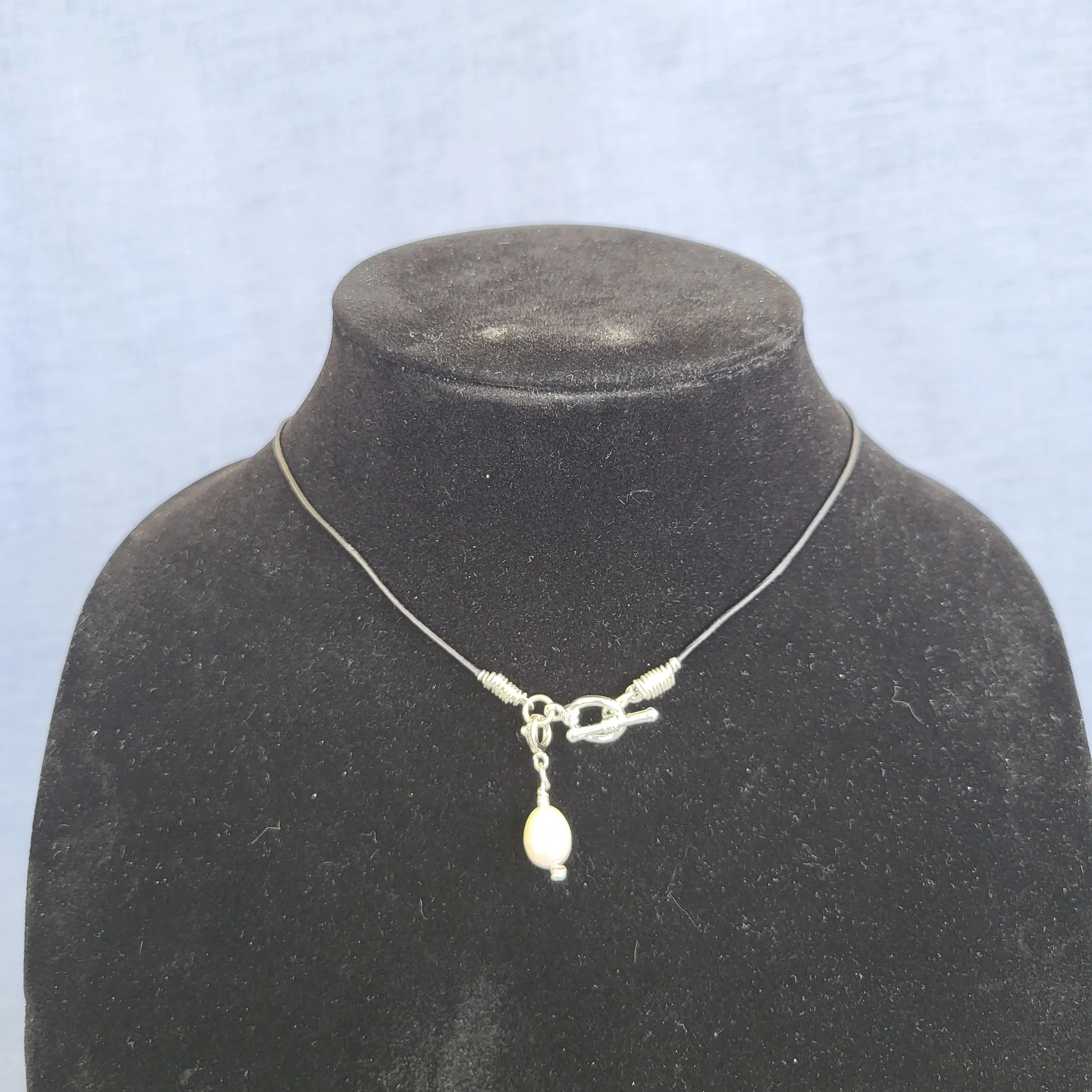 circle of buttons-back-form.jpg