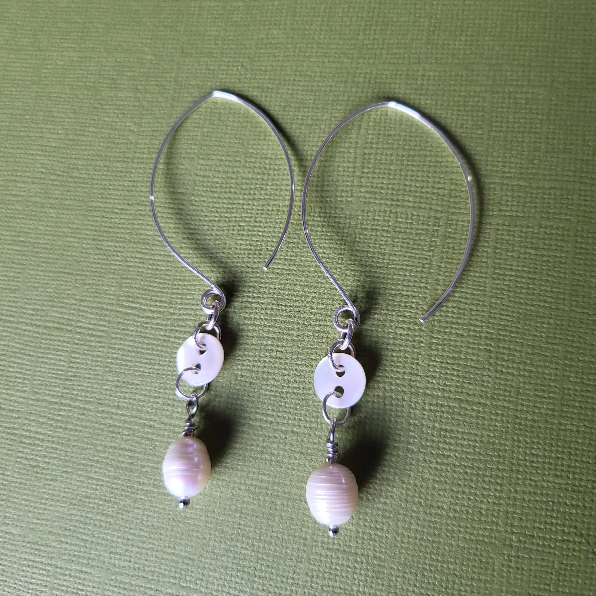 necklace-button chain pendant-detail-b.jpg