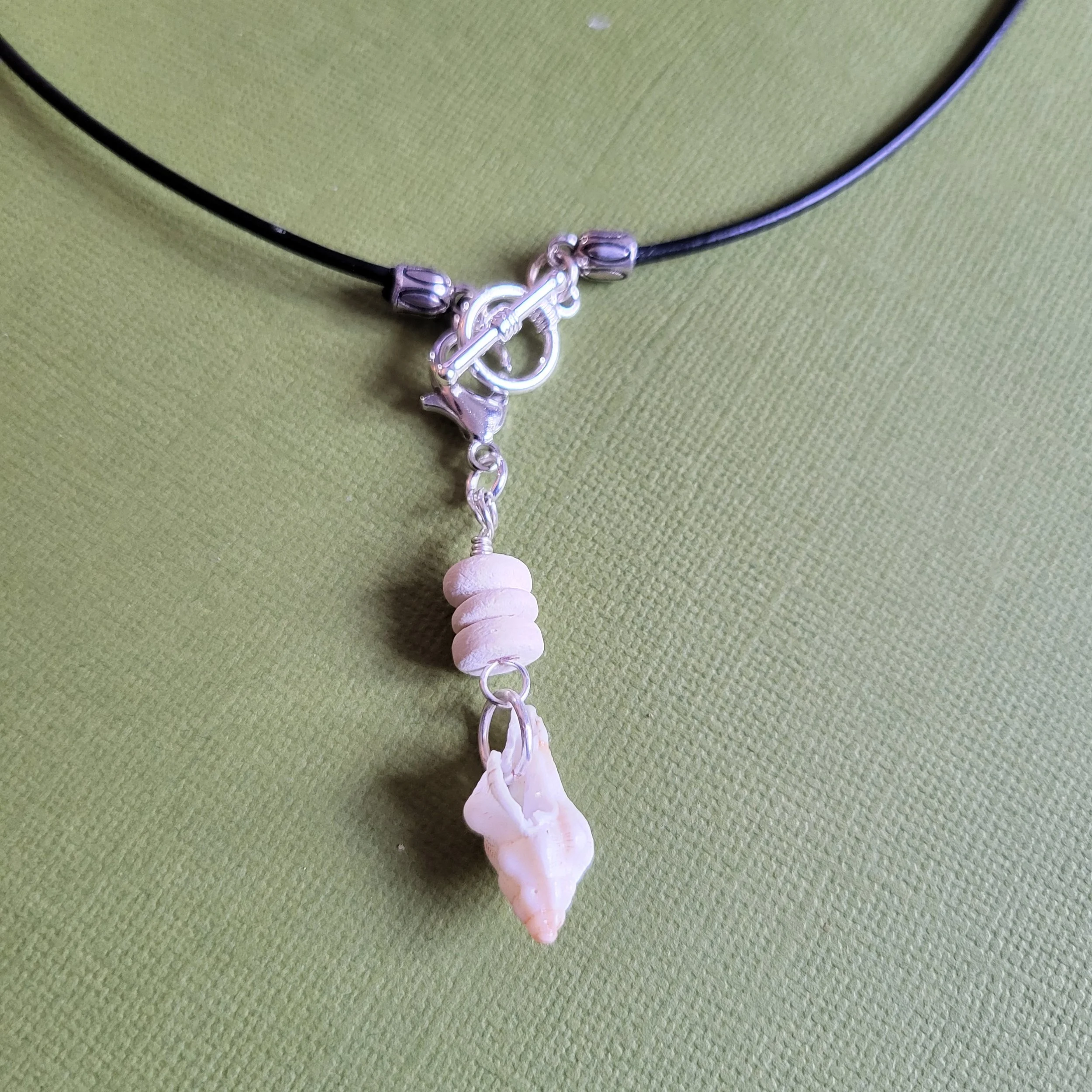 necklace-two shells-details-a.jpg