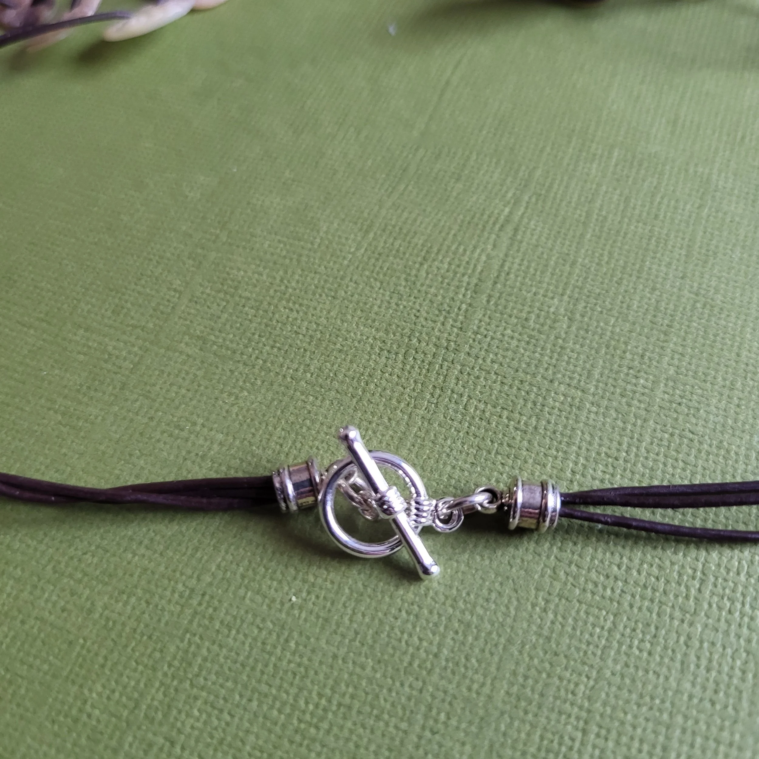 necklace-3 strand disks-details-a.jpg