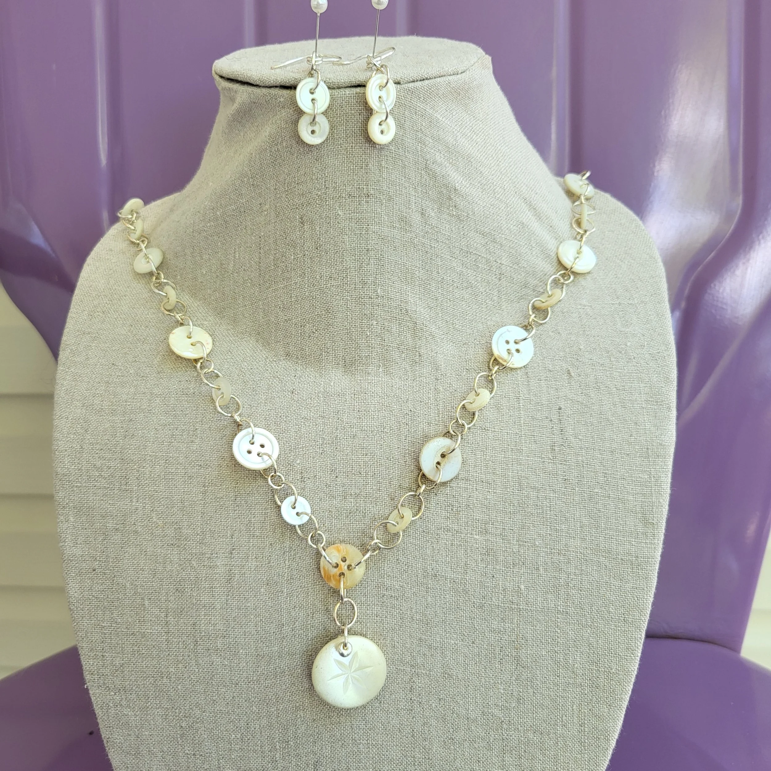 Carved Button Chain Set