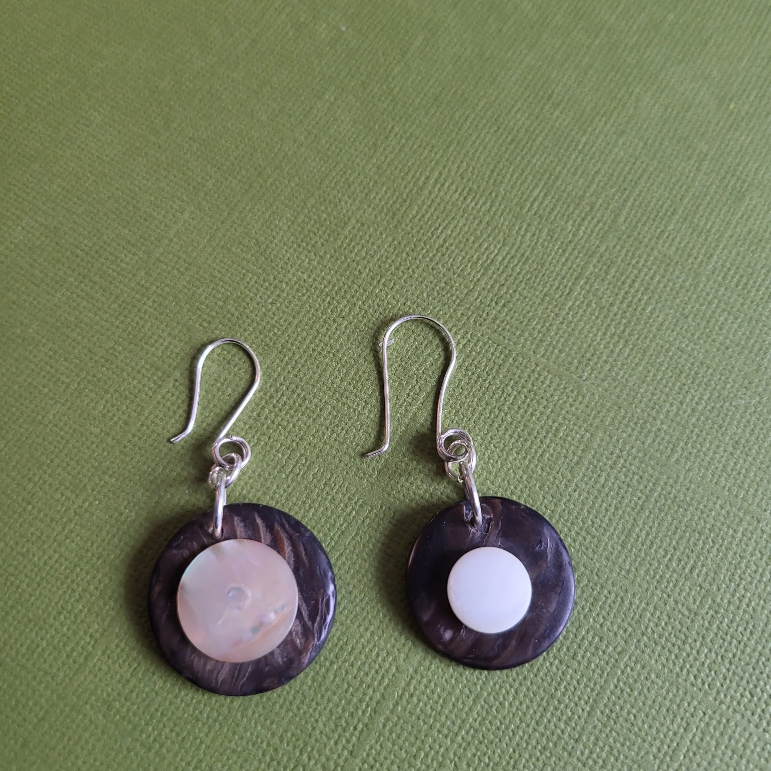 necklace-eclipse set-details-b.jpg