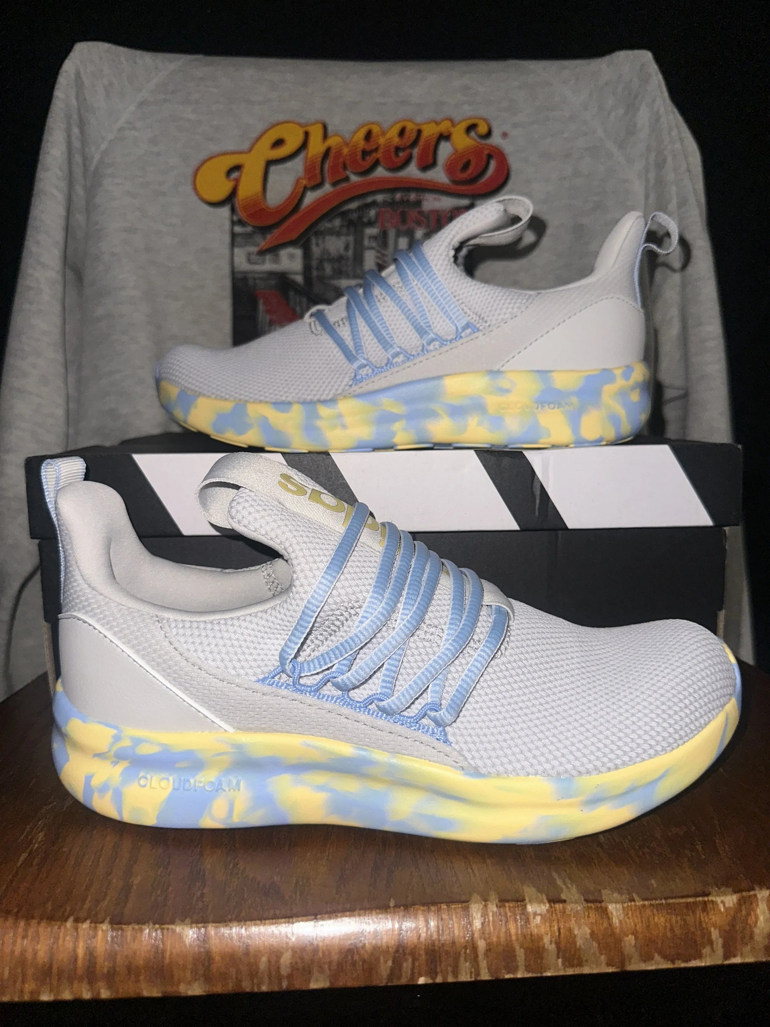 Adidas Lite Racer adapt 7.0 - Women's Size 6
