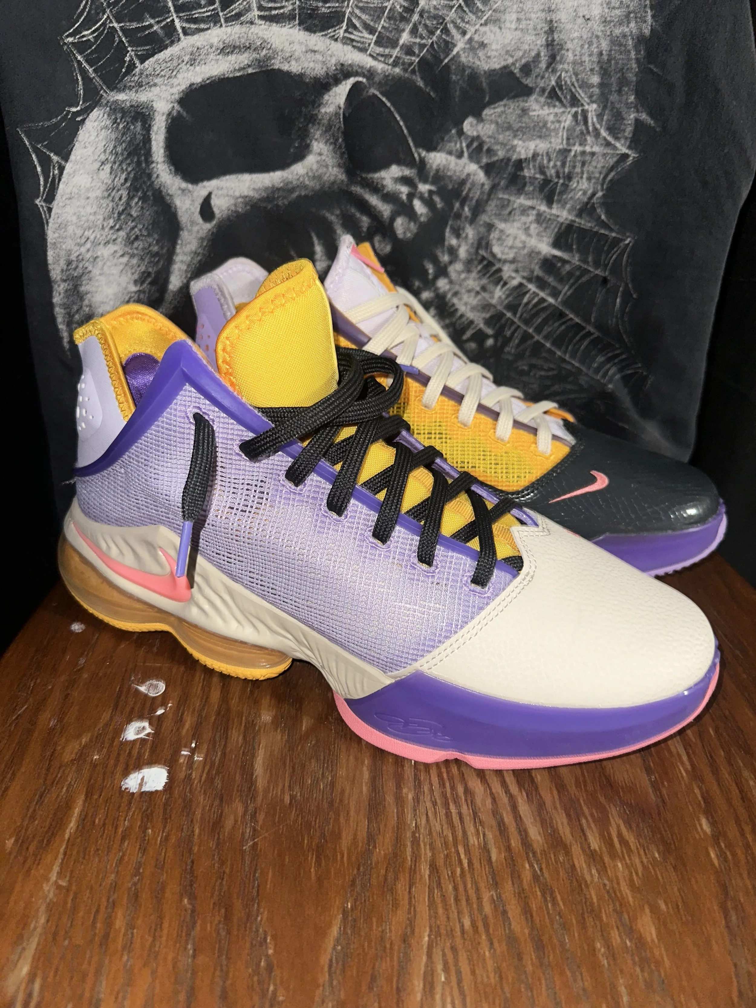 Nike Lebron 19 low "mismatch" 11M