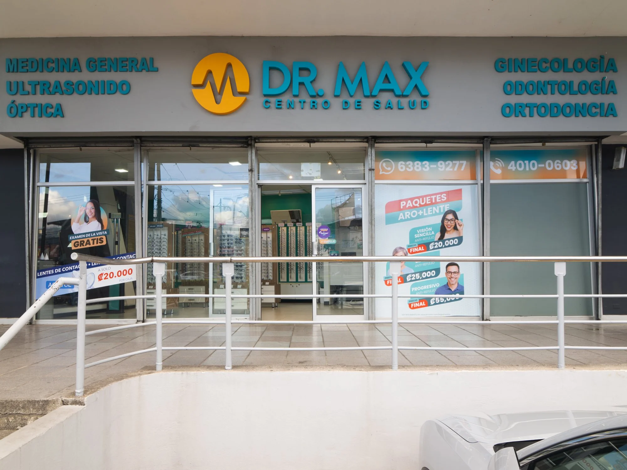 183doctormax-a copy.jpg