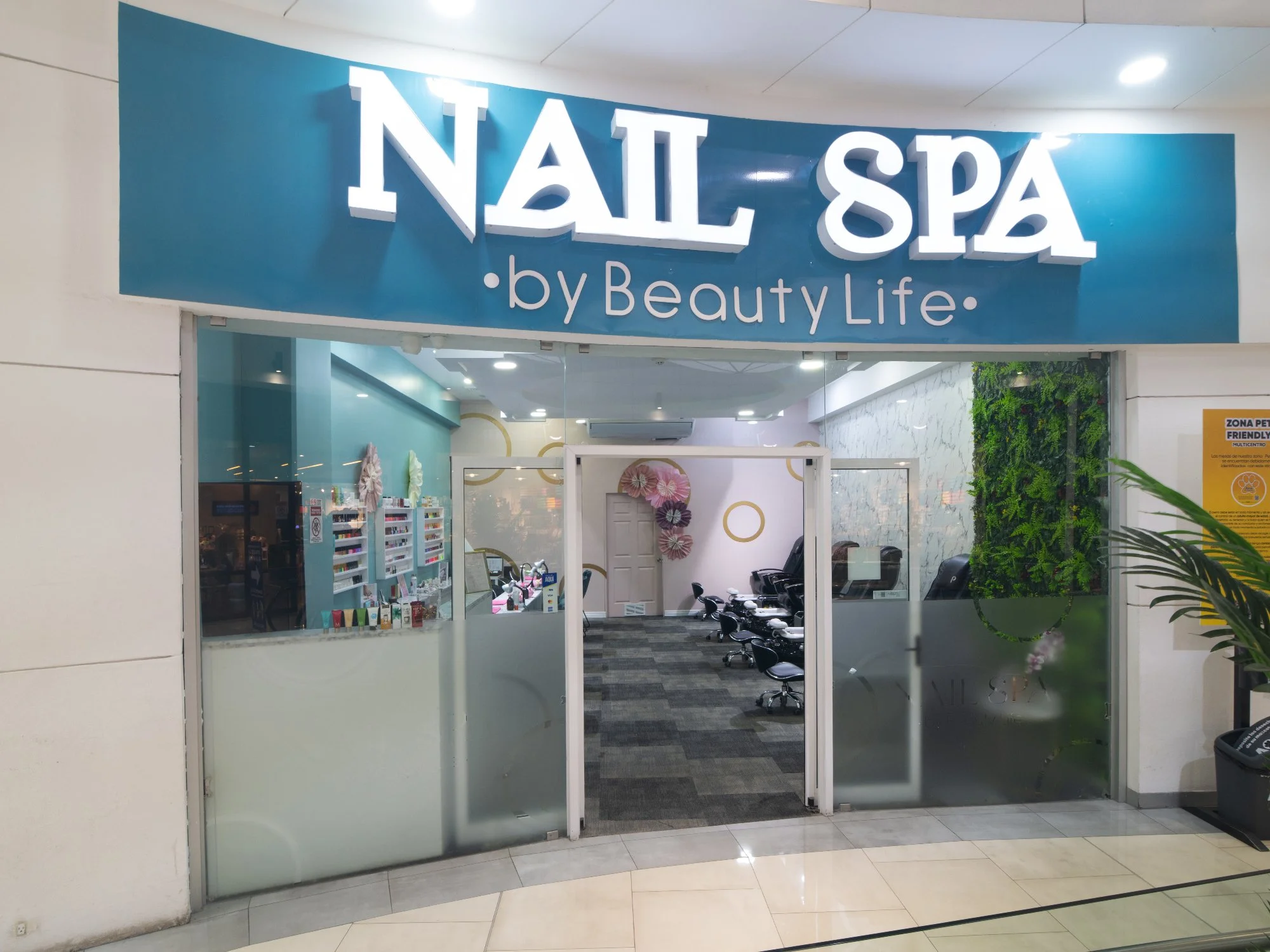 43nailspa-a copy.jpg