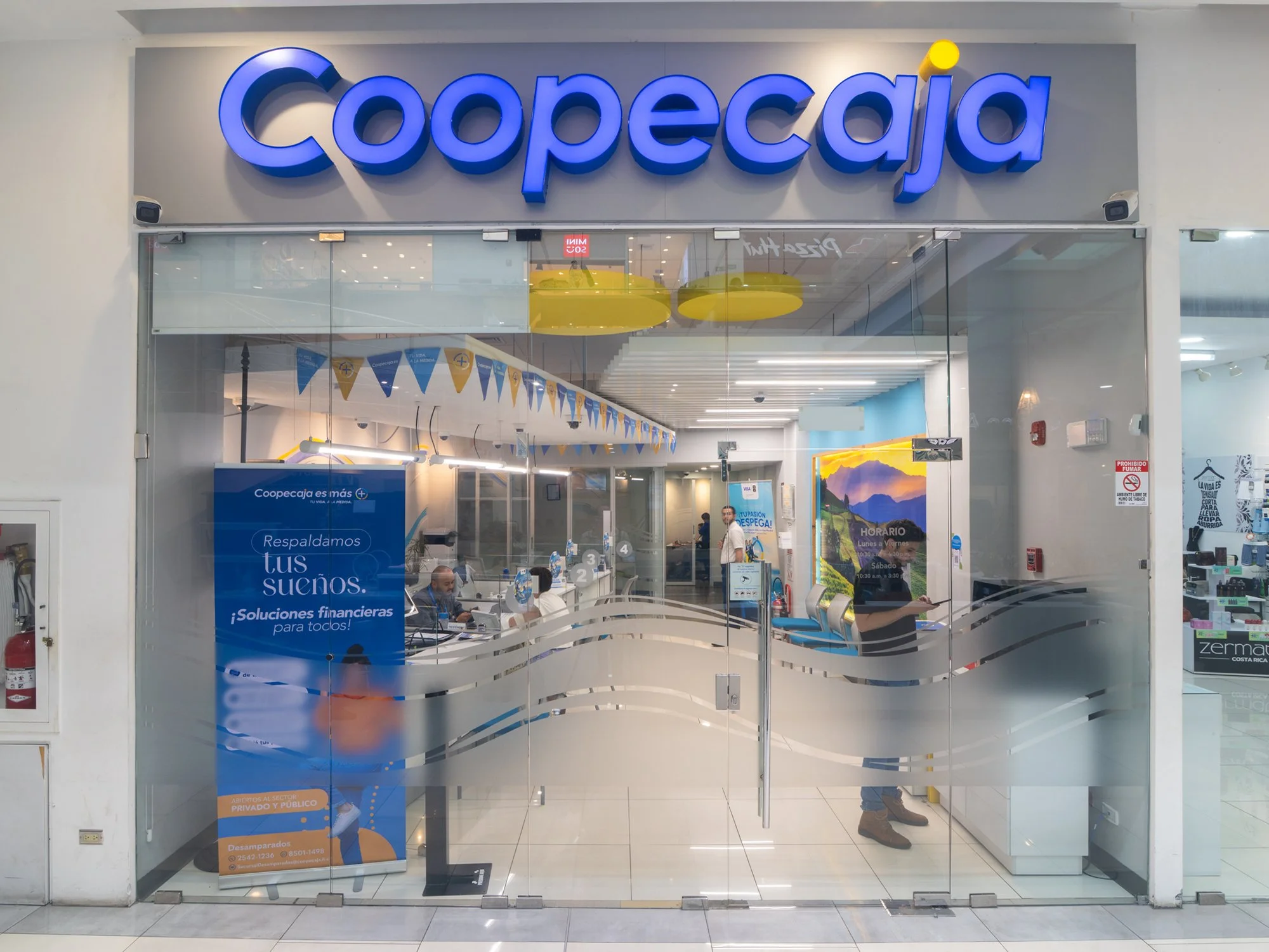 216coopecaja-a copy.jpg