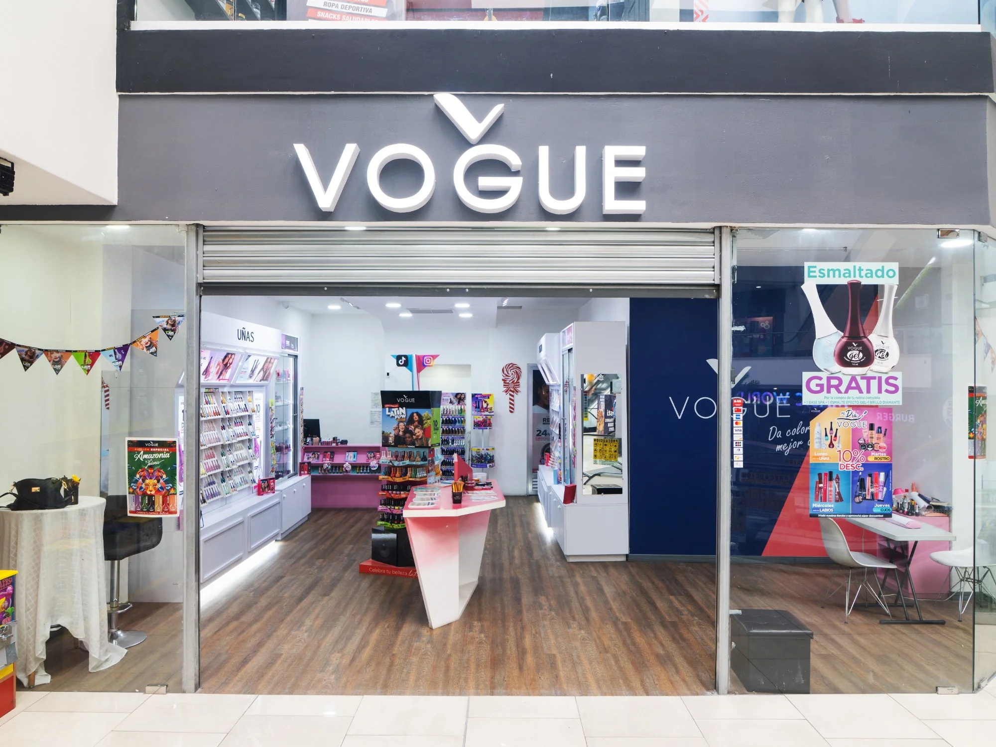 39vogue-a copy.jpg