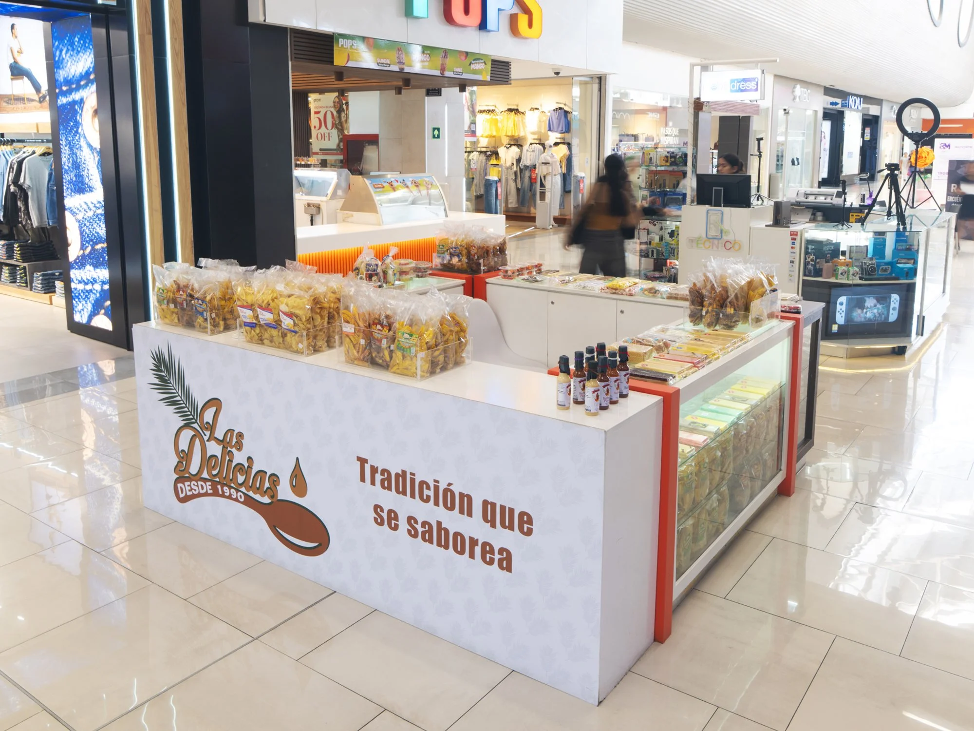 88lasdelicias-a copy.jpg