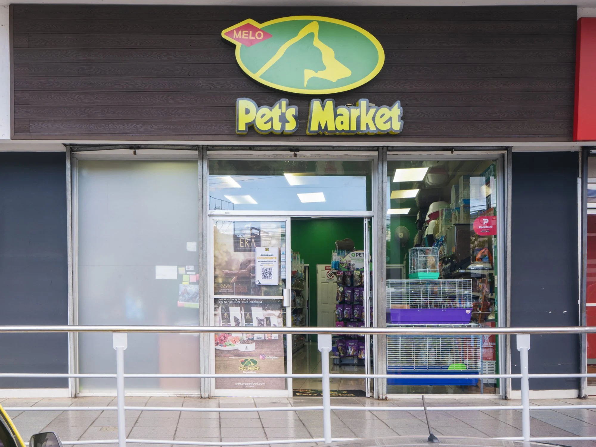 181petsmarket-a copy.jpg