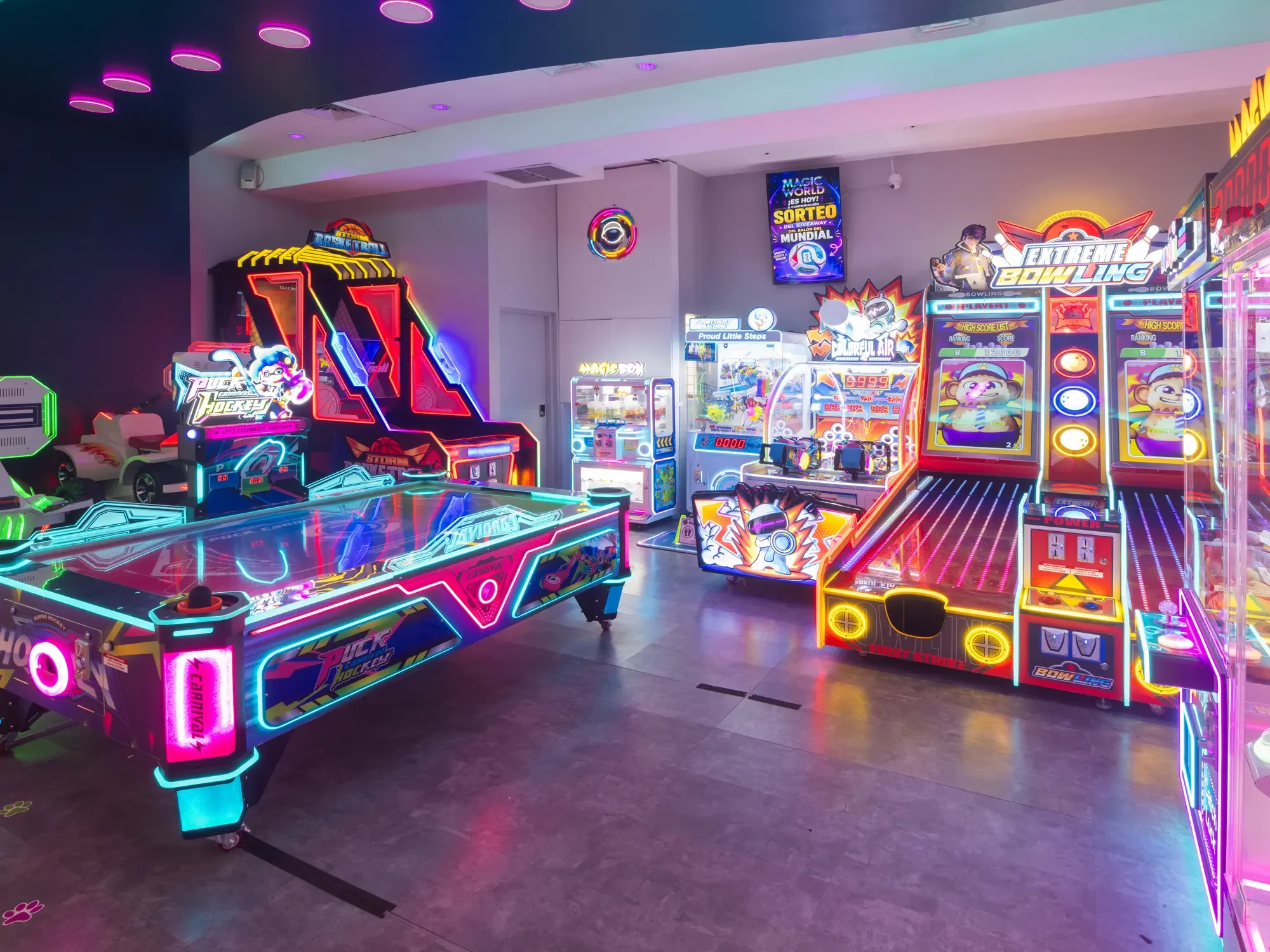 250magicworld-b.webp