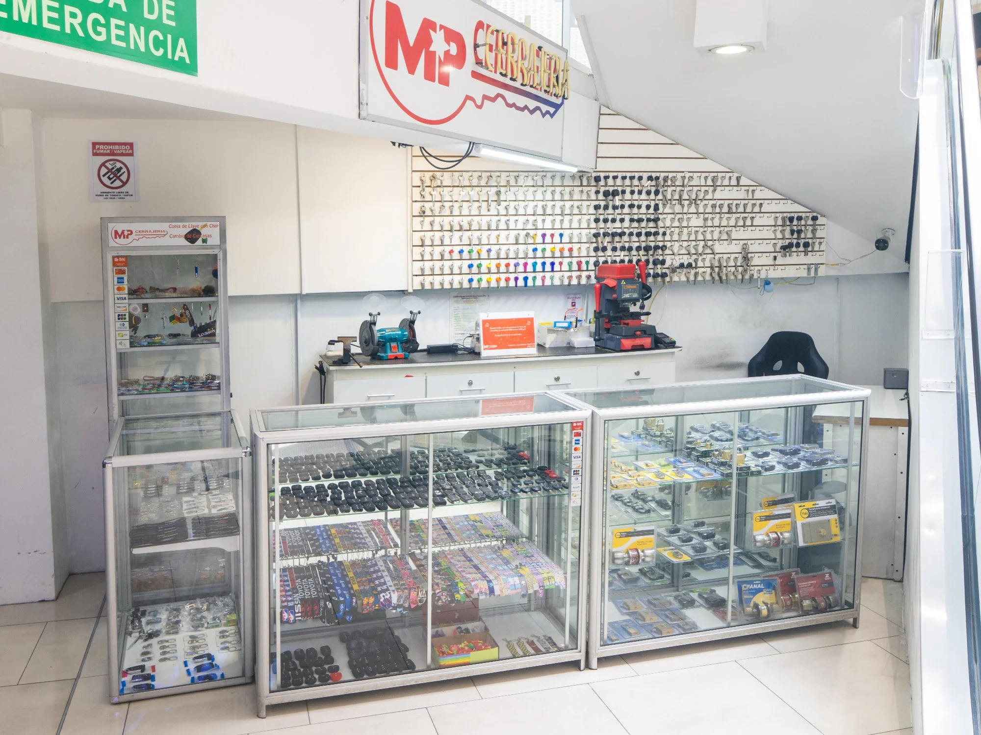 34mpcerrajeria-a copy.jpg