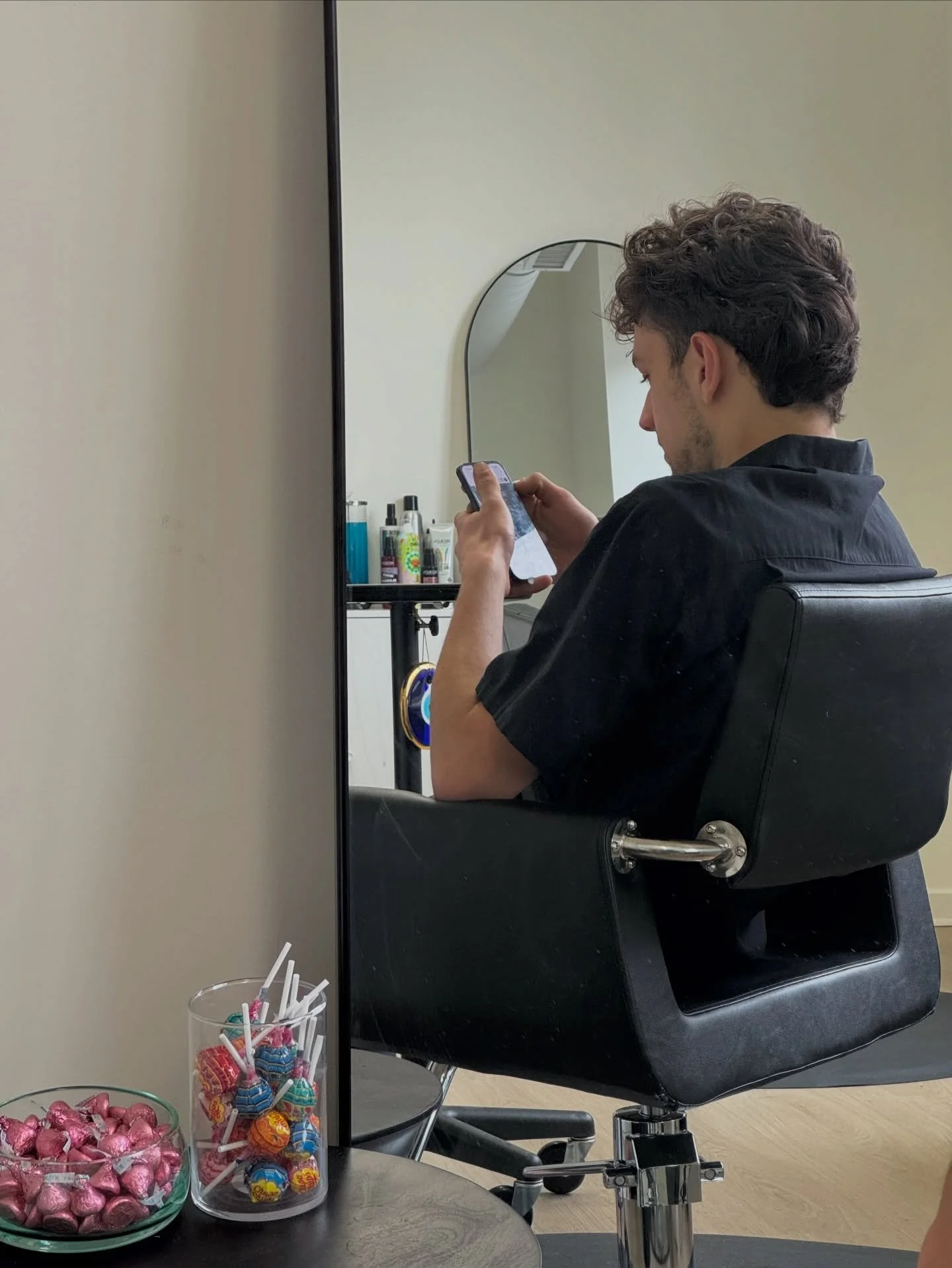 I make them look good so the girls don&rsquo;t have to struggle

Yanno just doing my part for the girls out there🫡

Textured top, clean taper&hellip; versatility with zero effort styling. Just wake up and go.