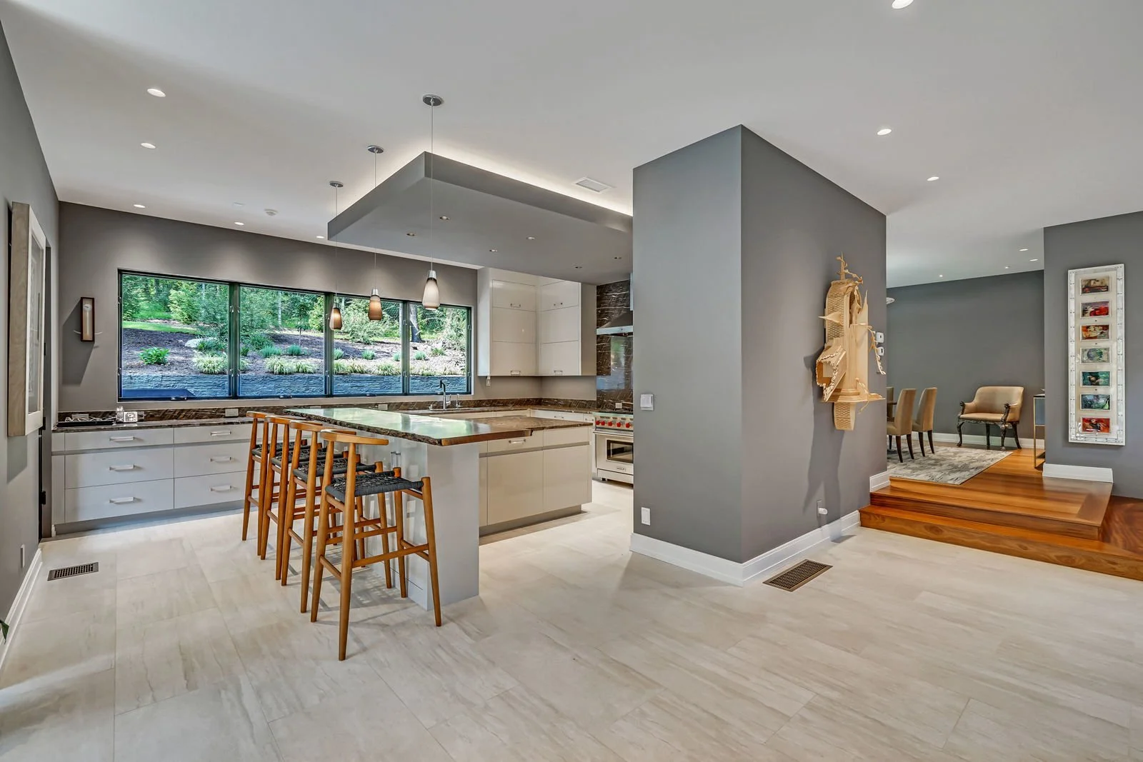 15-12 interior 1.jpg