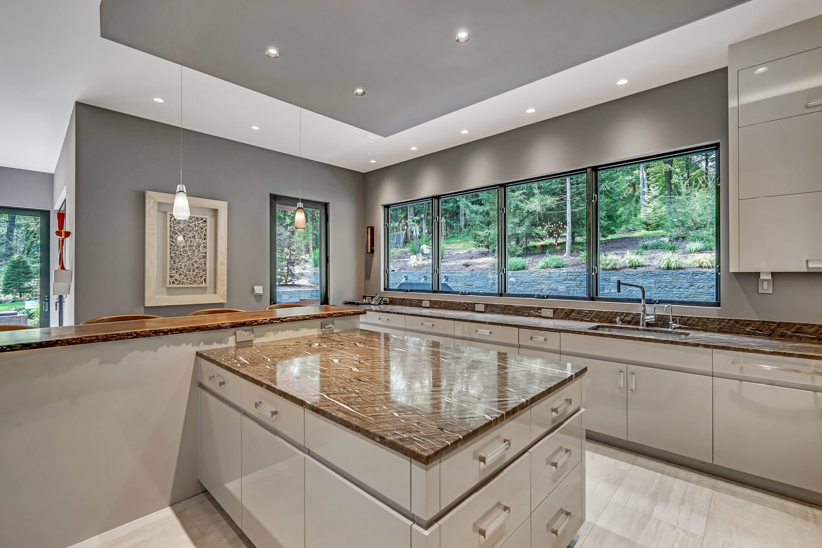 15-12 interior 5.jpeg