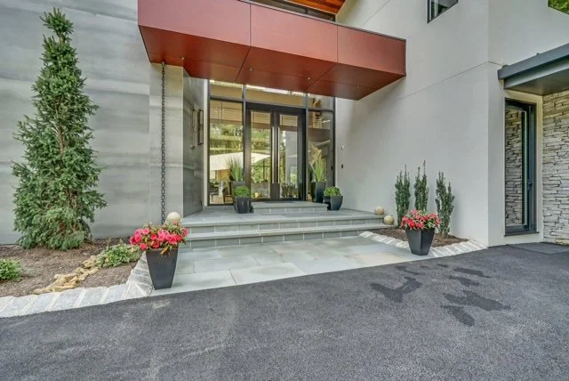 15-12 exterior 8.jpg