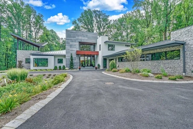 15-12 exterior 4.jpg