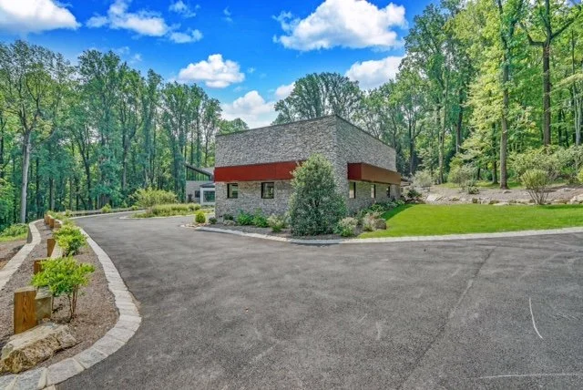 15-12 exterior 3.jpg