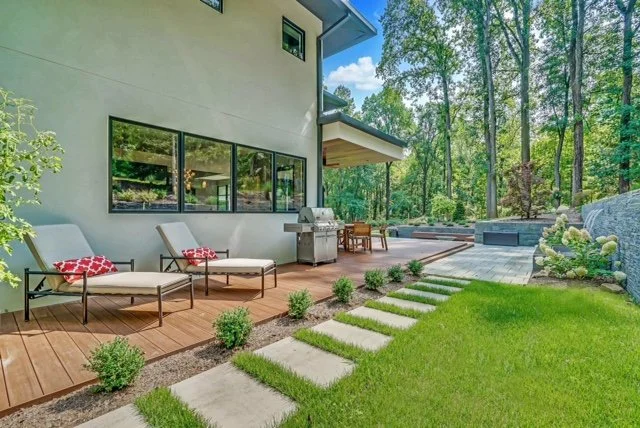 15-12 exterior 10.jpg