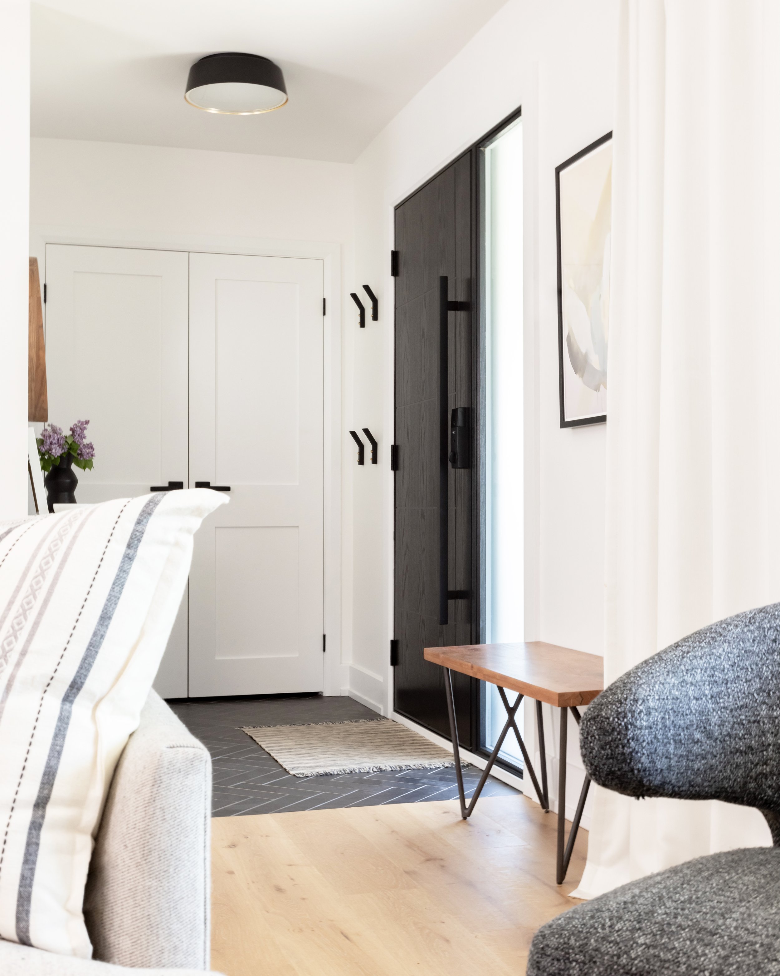 BirchPointHomes-Ingledale-Entry-06.jpg
