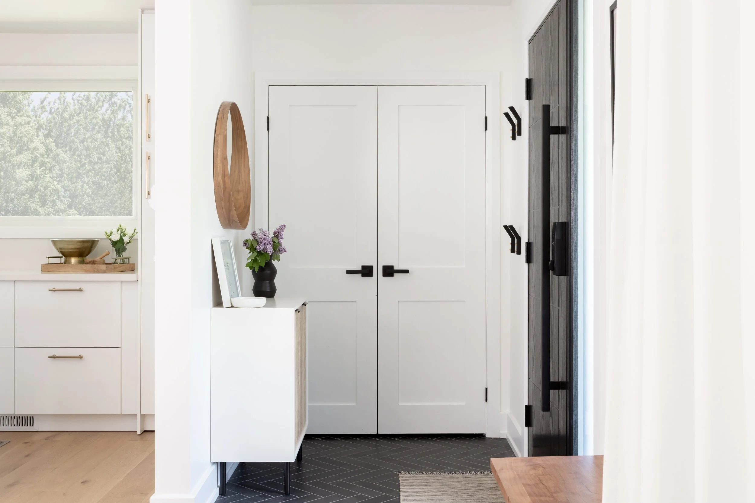 BirchPointHomes-Ingledale-Entry-01.jpg
