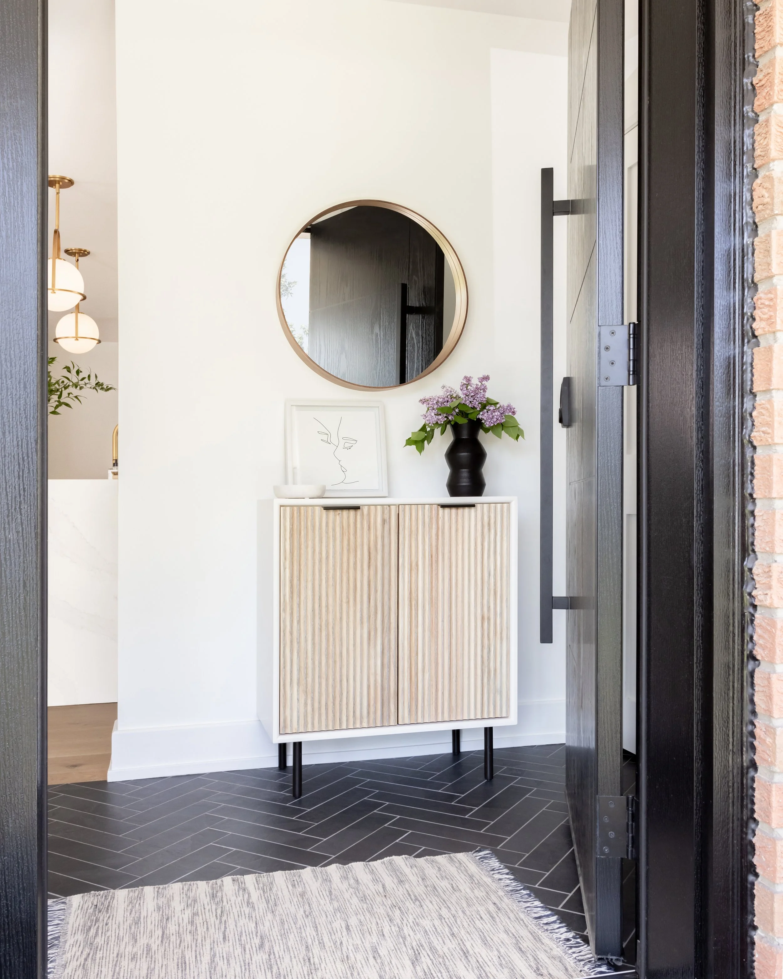 BirchPointHomes-Ingledale-Entry-04.jpg