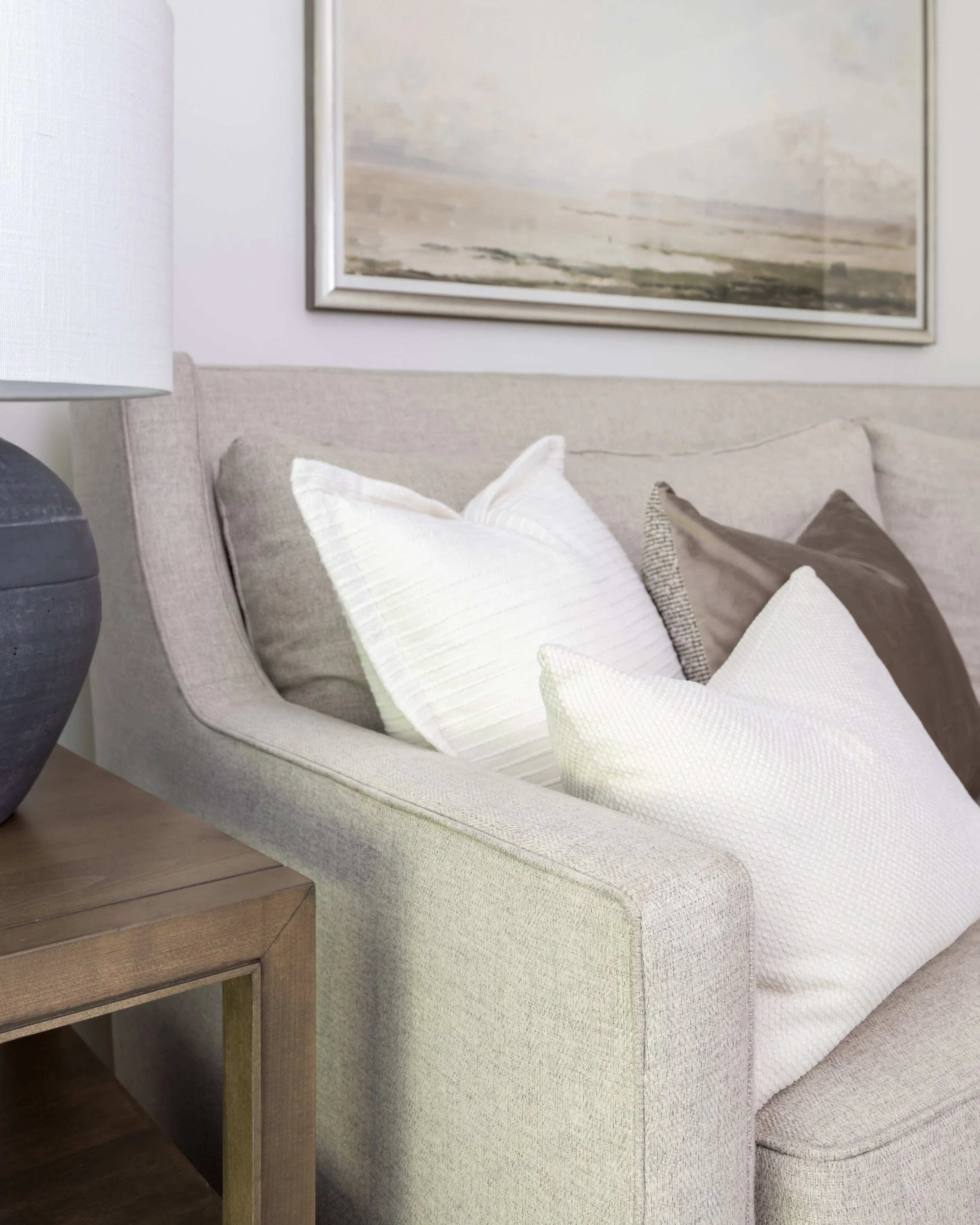 BirchPointHomes-WynfordPlace-Living-18.jpg