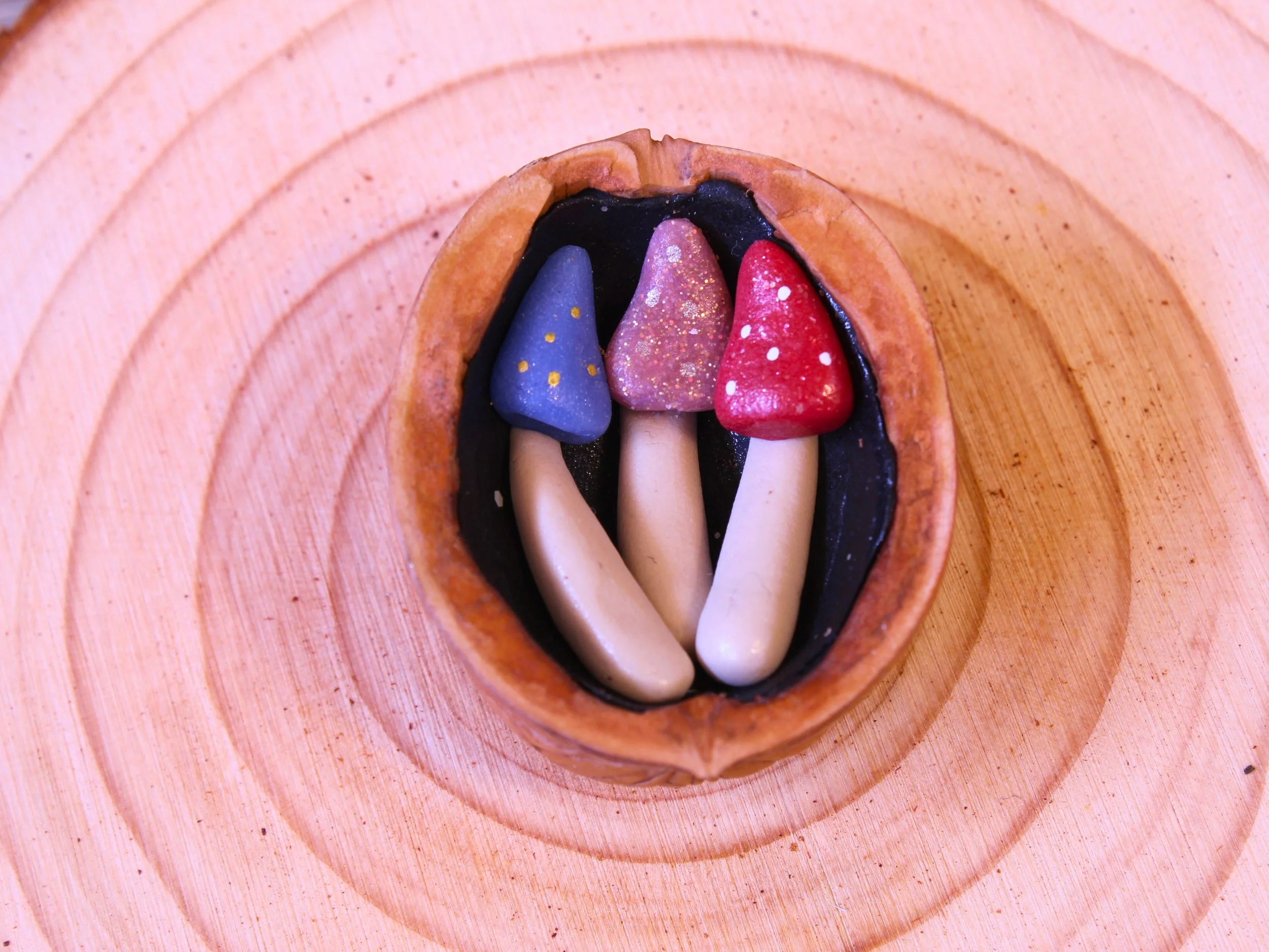 3SHROOM CLOSE - Edited - Edited.jpg