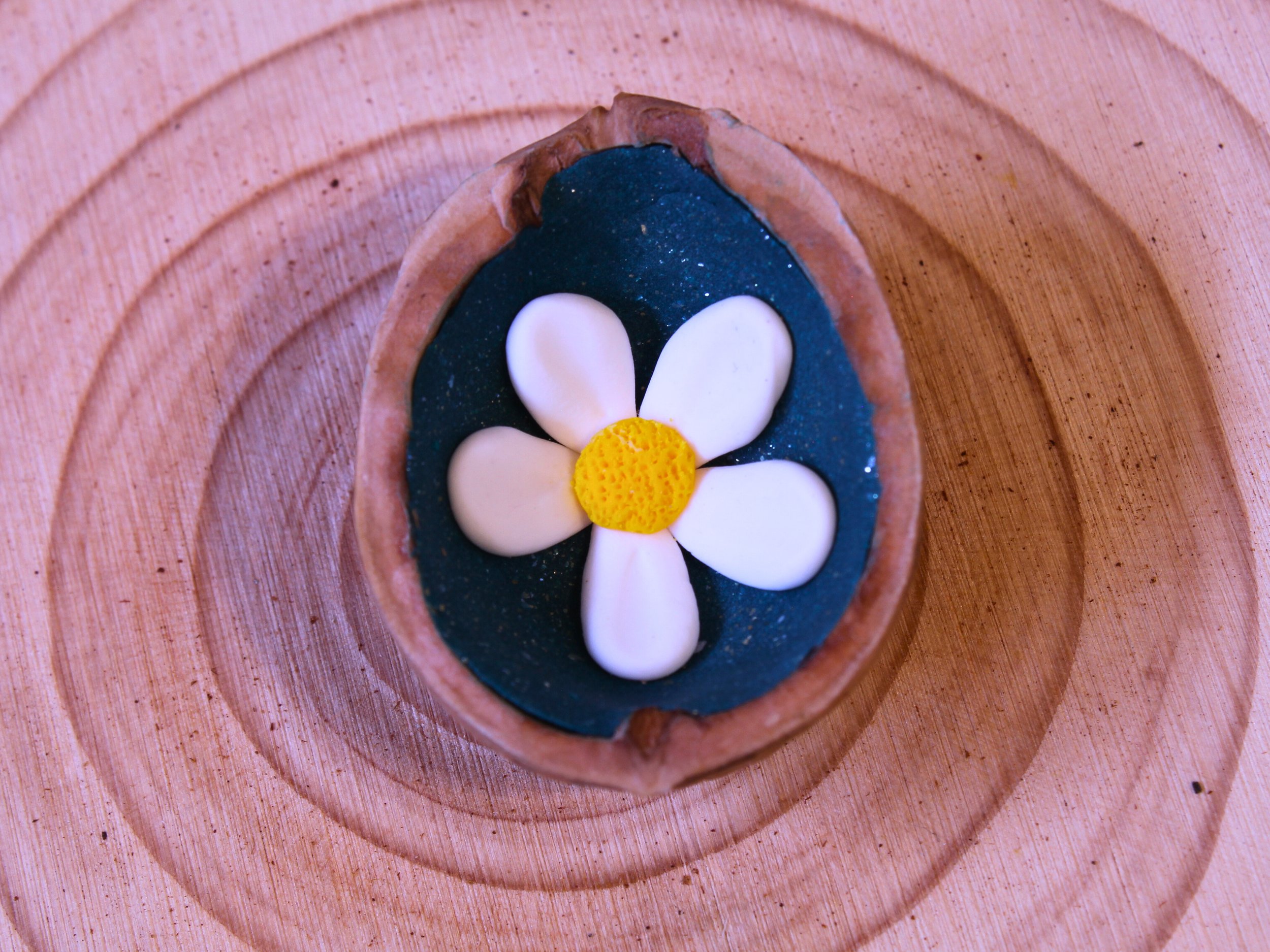 DAISY CLOSE - Edited.jpg