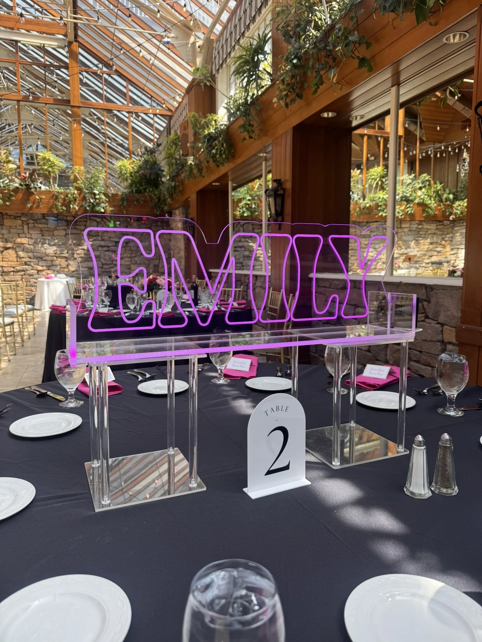 Large Neon Centerpiece_Purple_Bat.JPEG