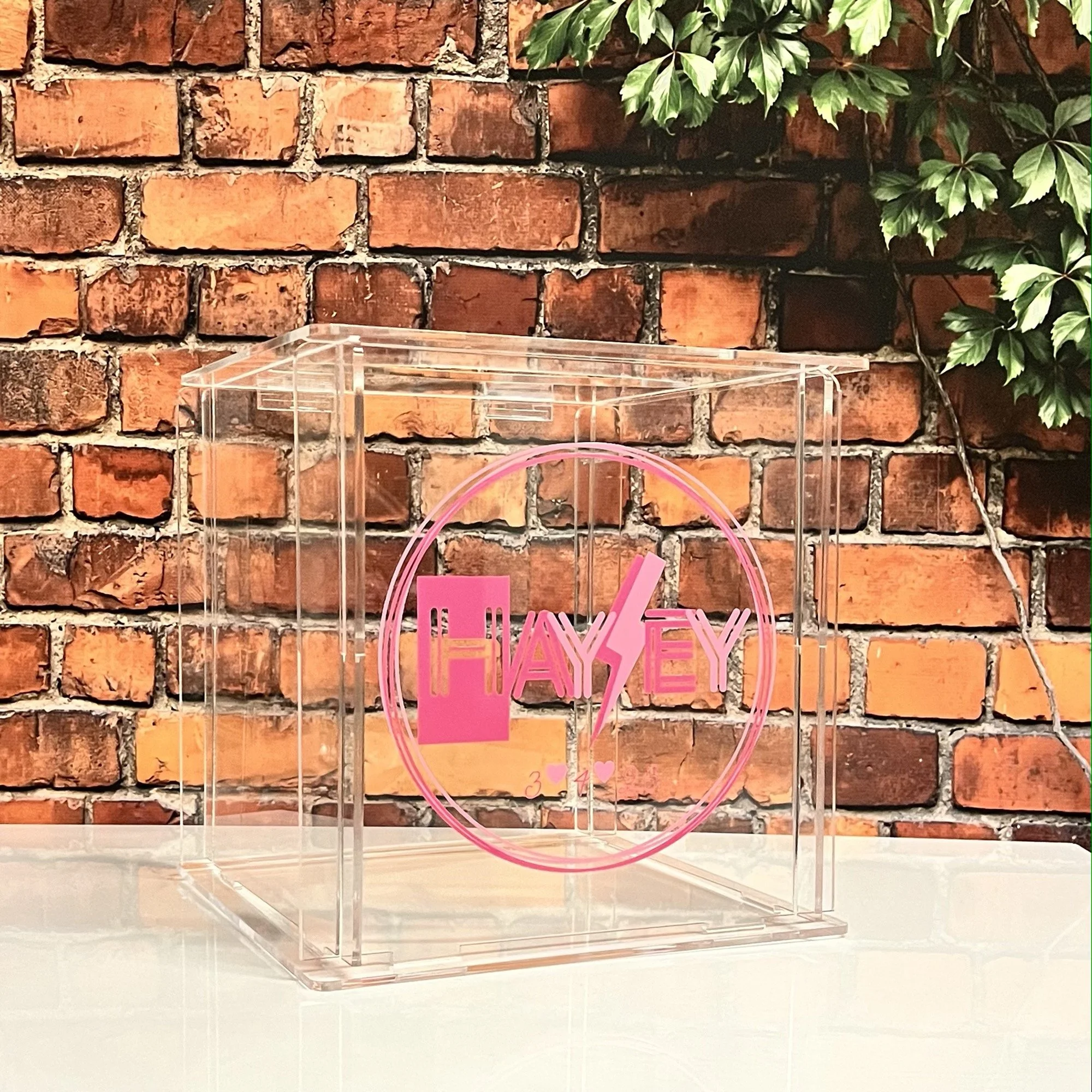 Halley Gift Box 2.jpg