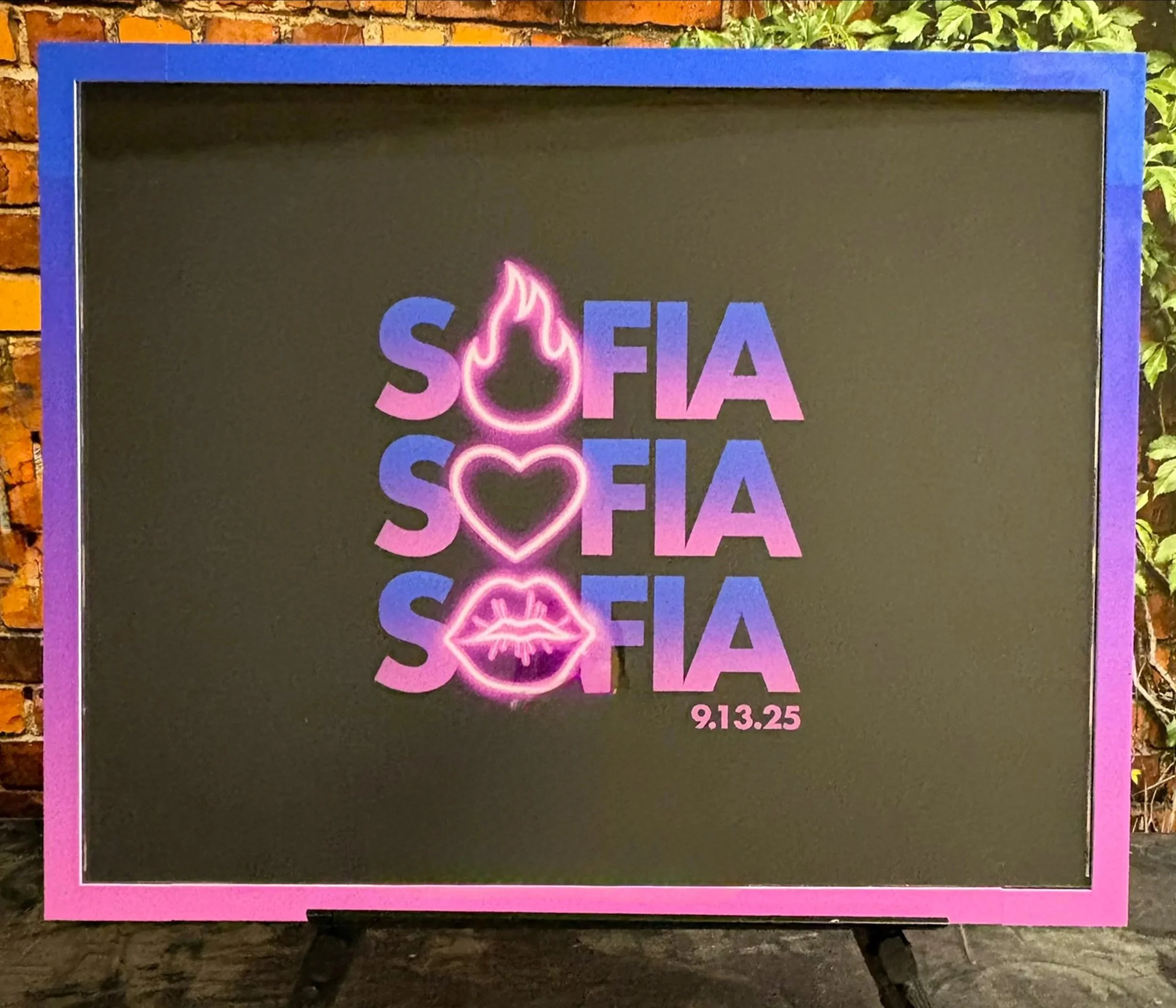 Sofia+Fire+Heart+Lips+Drop+Box+Empty.jpg