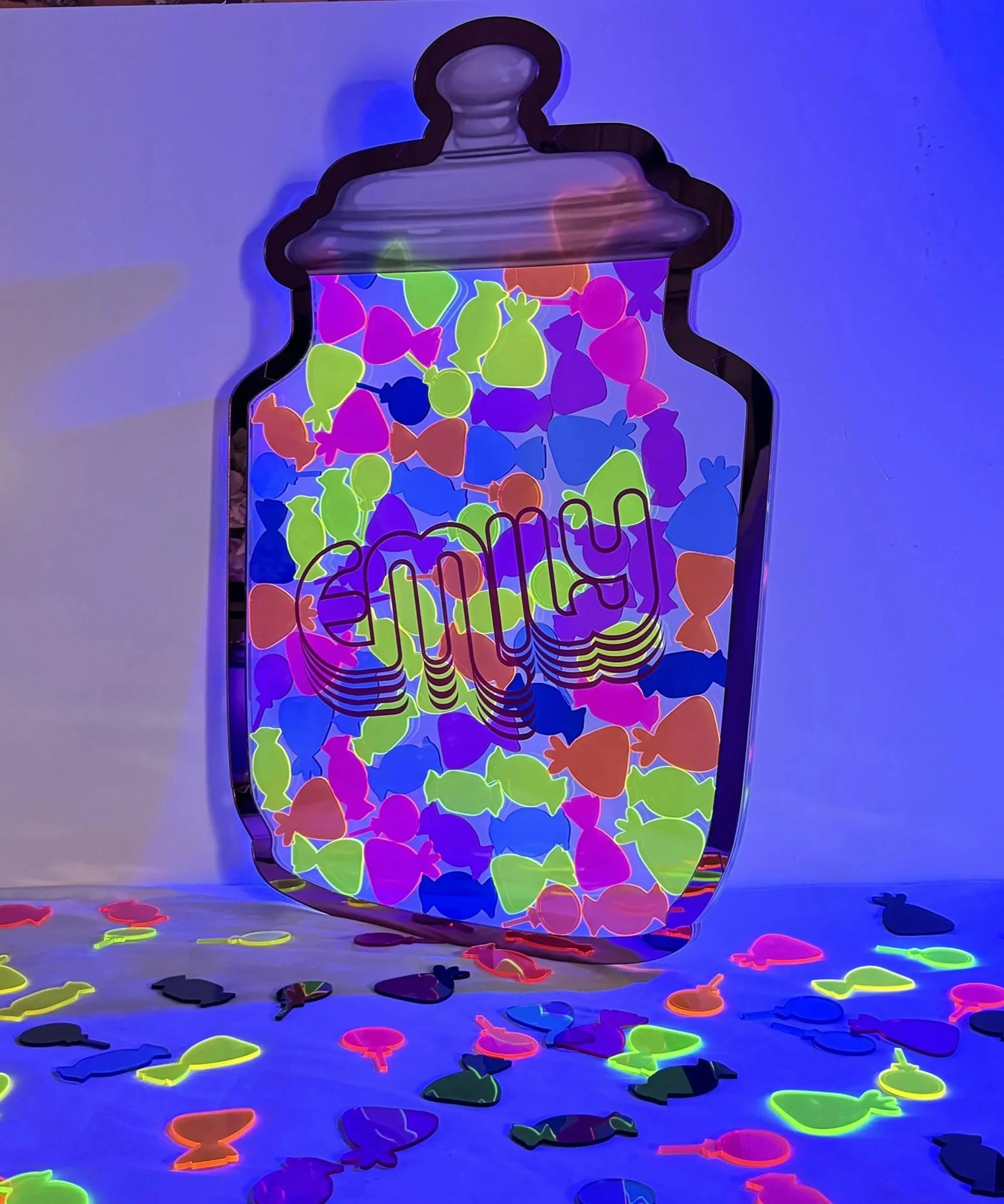 Emily+Candy+Jar+Drop+Box+Glow+in+the+Dark.jpg