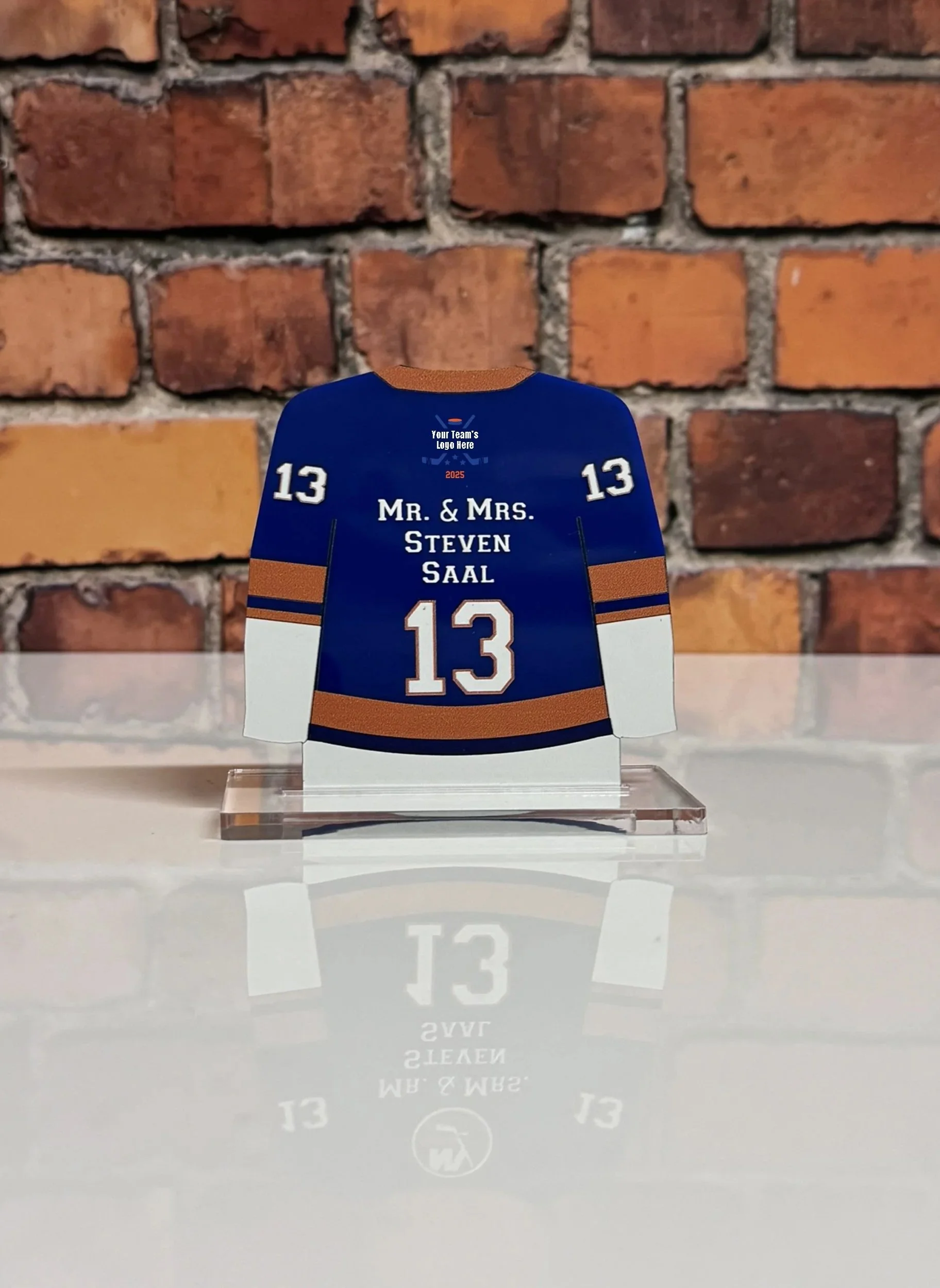 Hockey jersey escort card. 