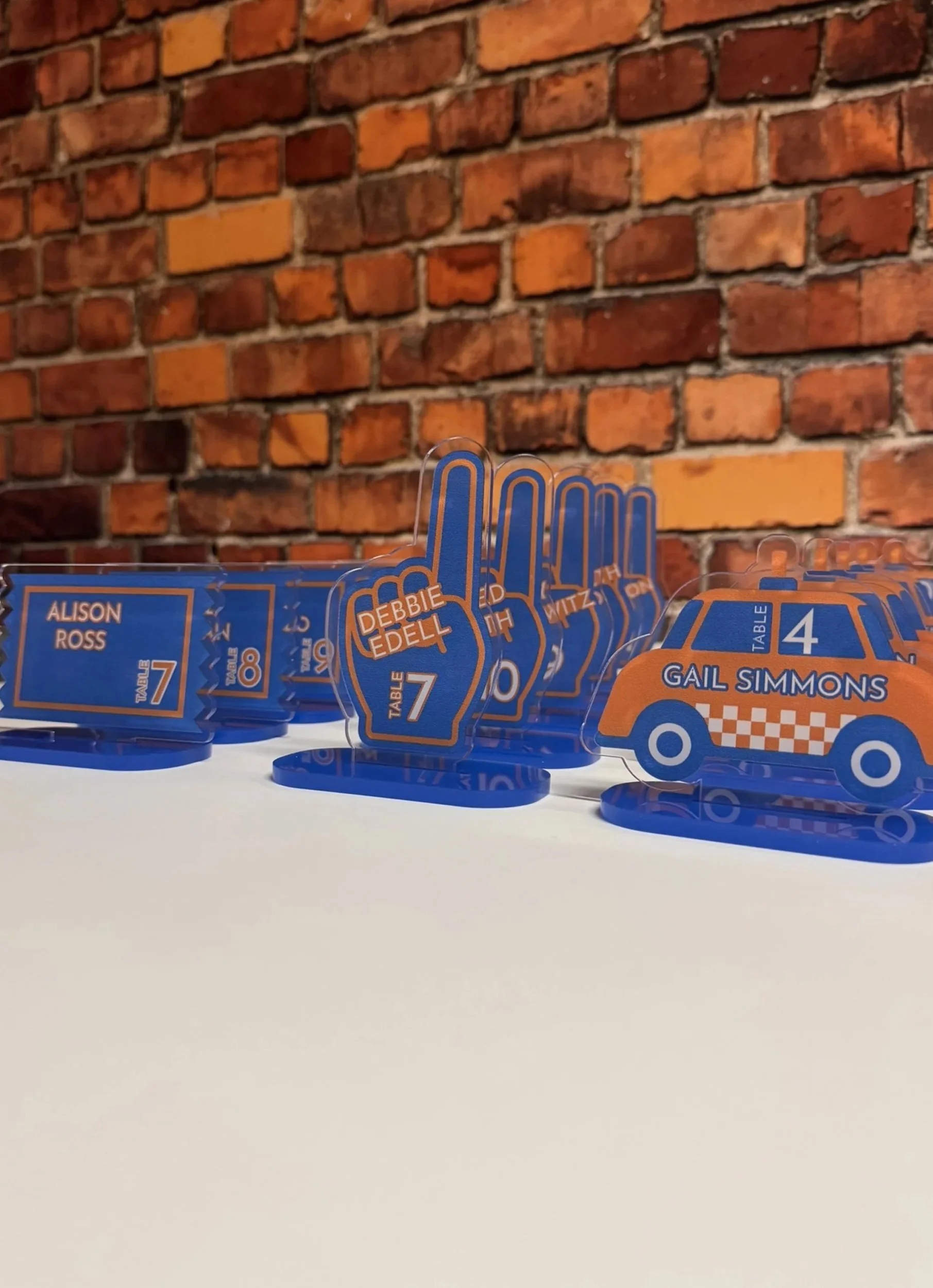 NYC Knicks-themed escort cards.