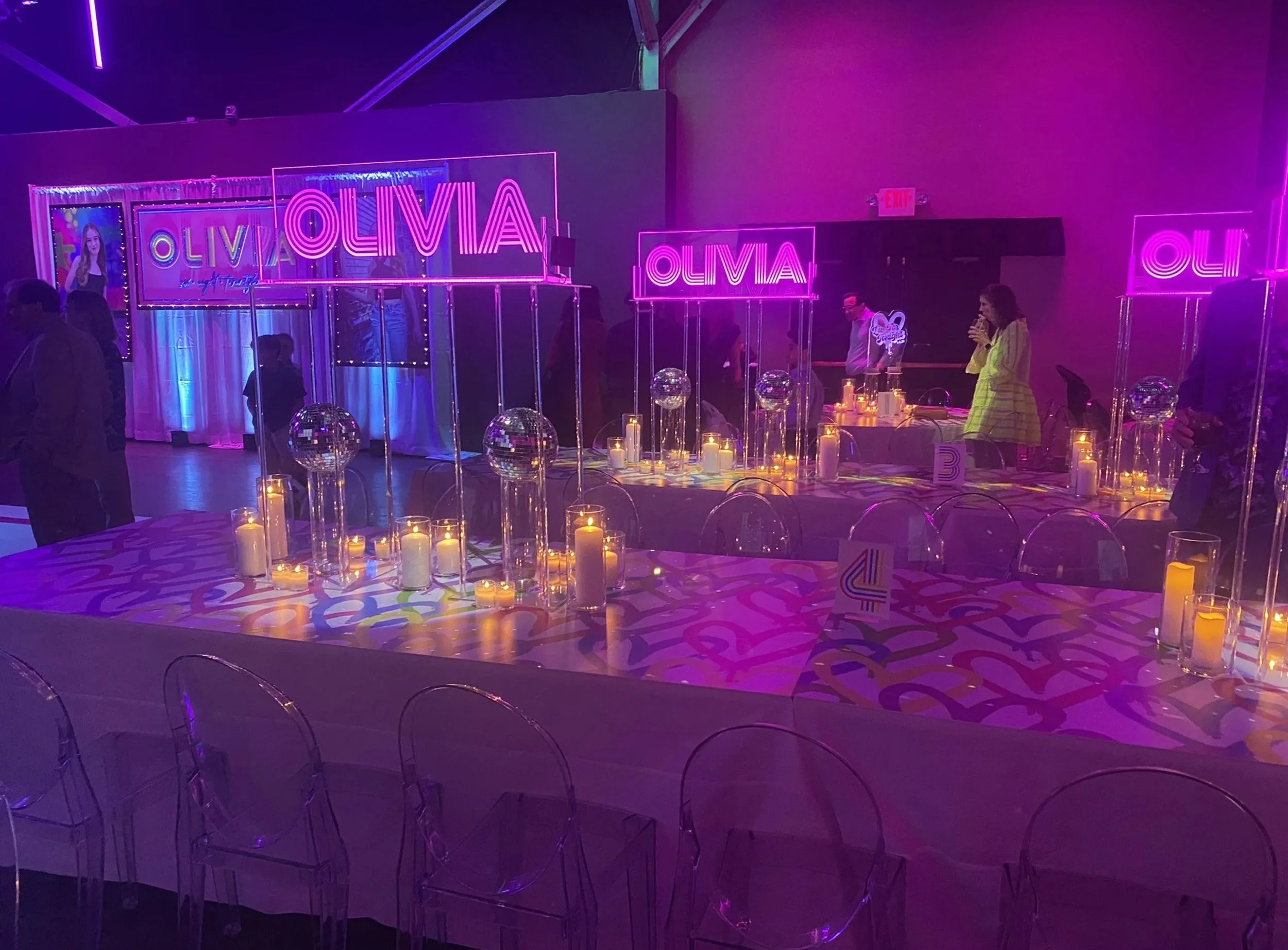 Olivia+Centerpieces.jpg