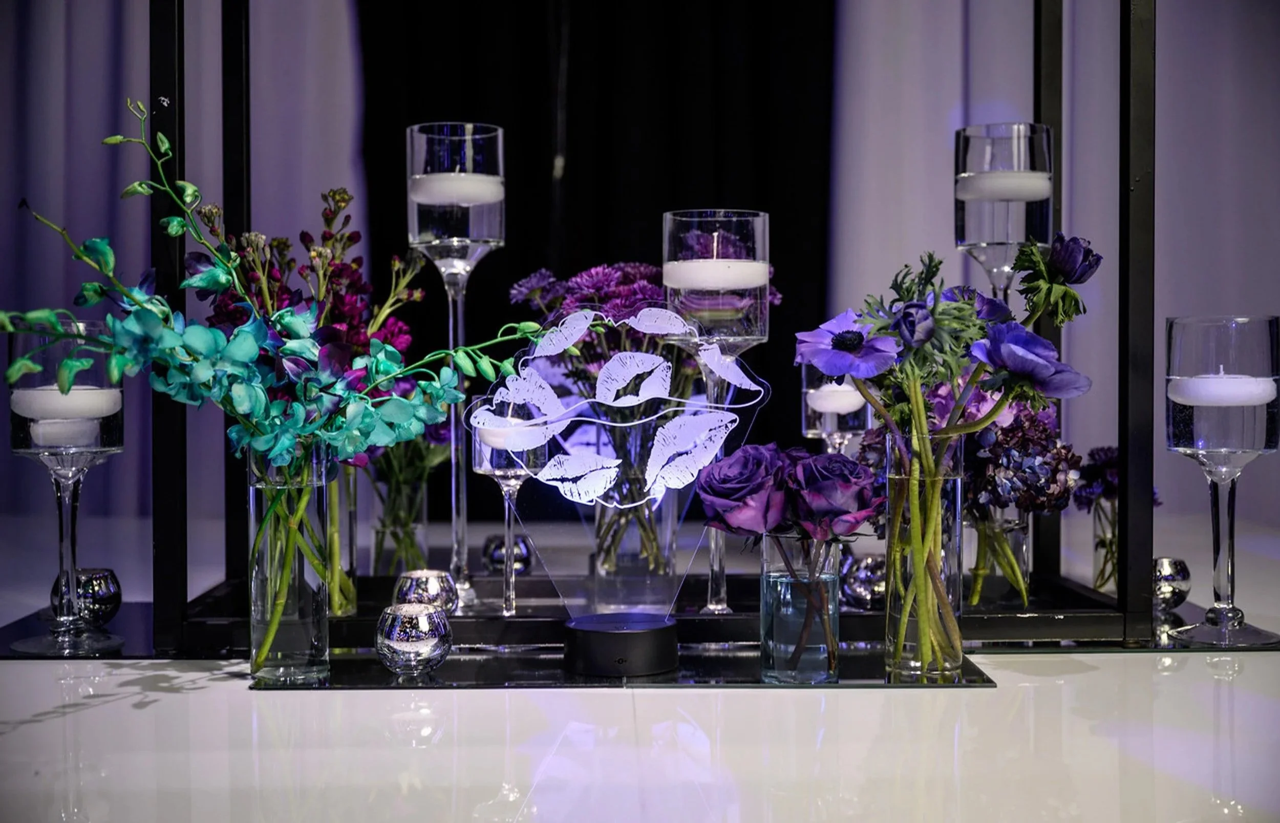 Purple+Lips+on+Lips+Centerpiece.jpg