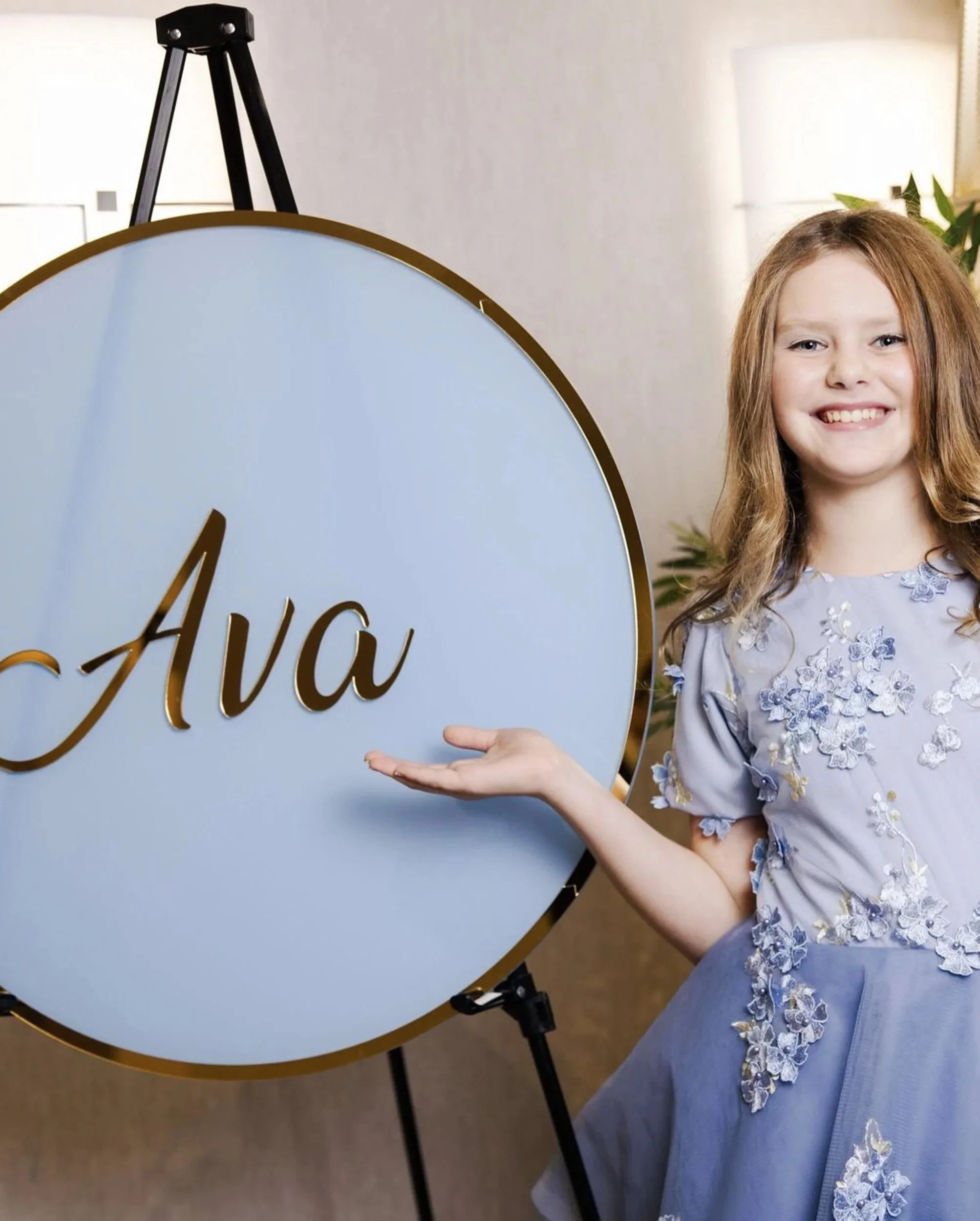 Ava+Gold+Mirror+Text+Frame+Round+Board+Blank.jpg