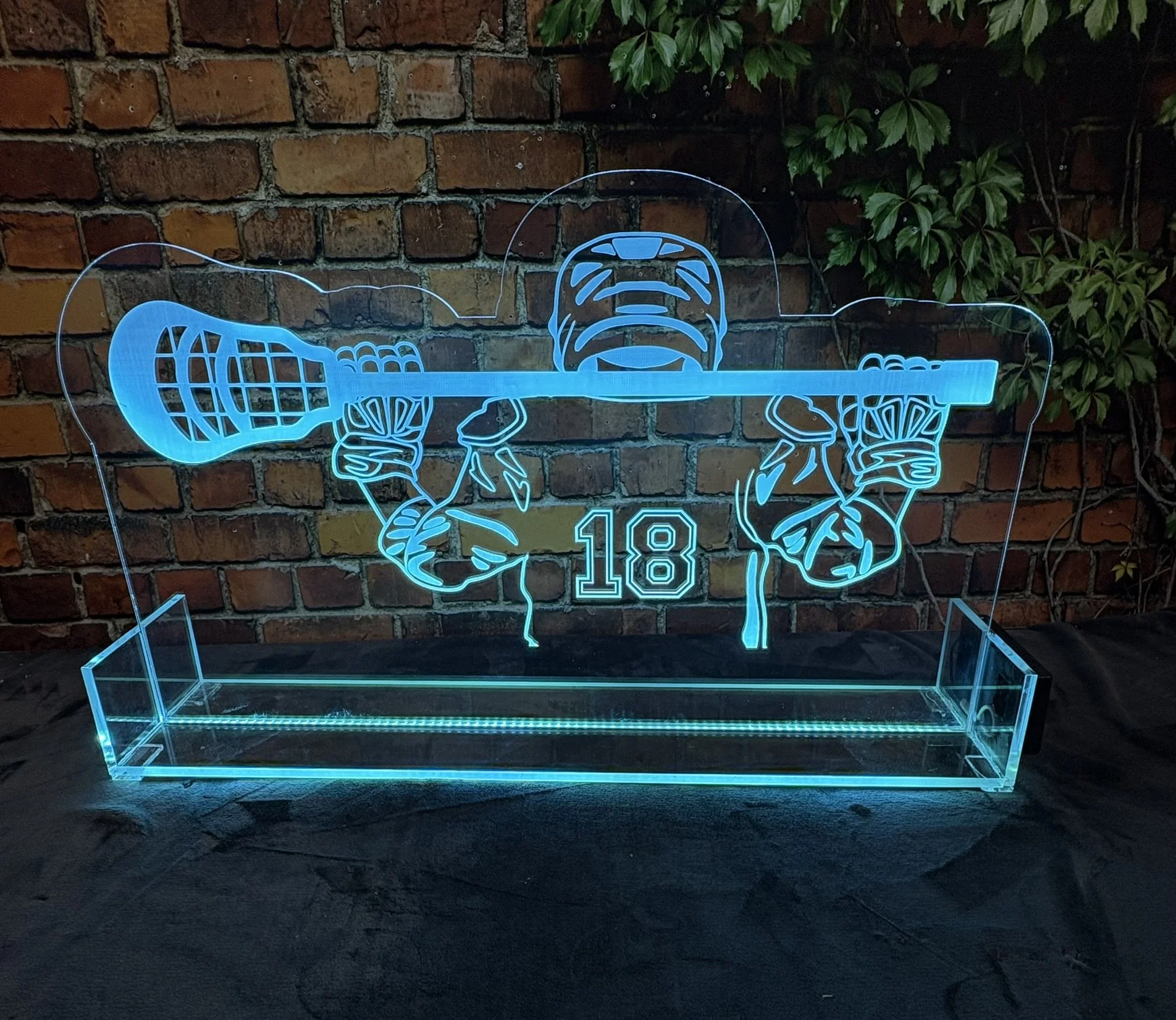 Large LED Centerpiece_Blue_Lacrosse_Sports_Bar3.JPEG