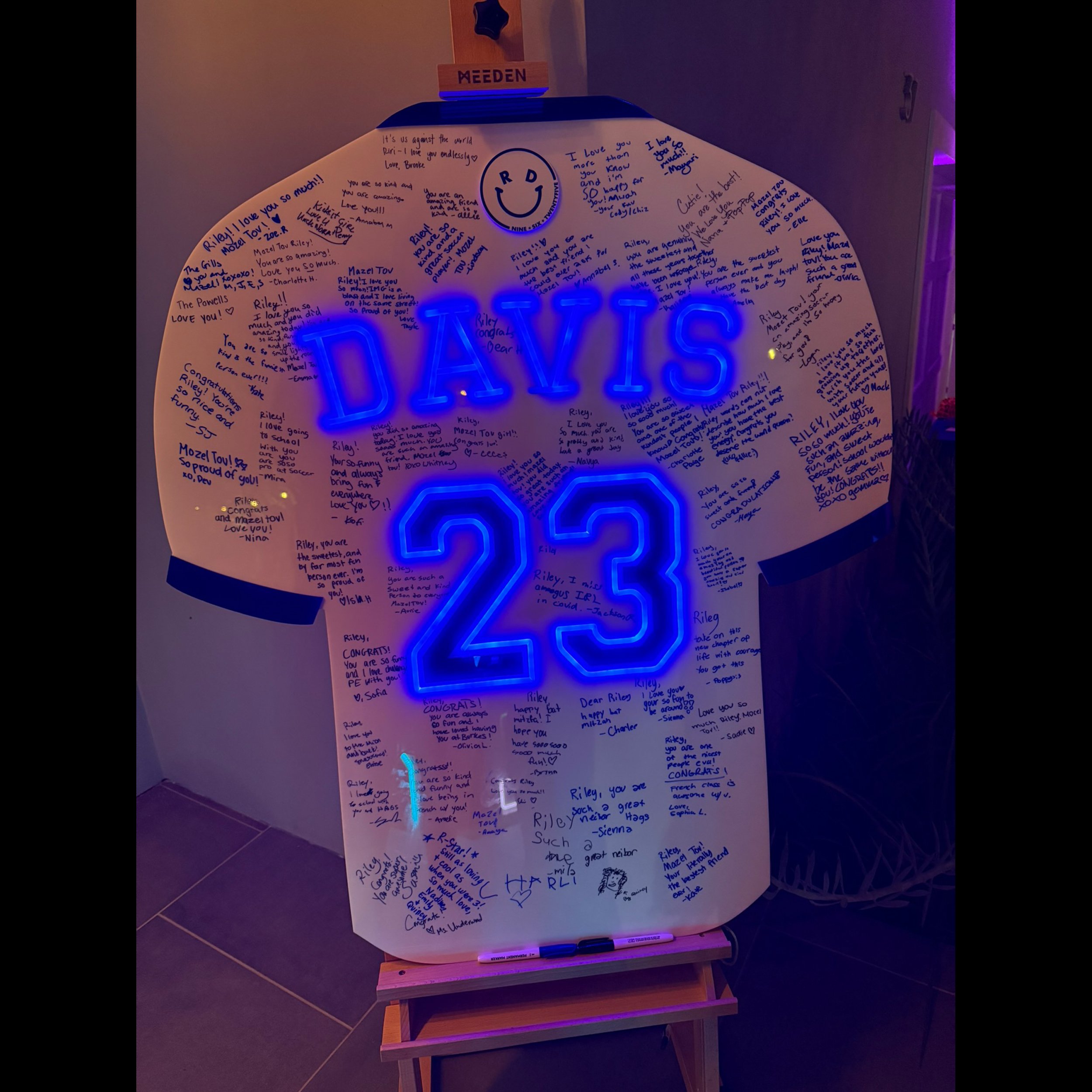 Davis Jersey Neon.jpg